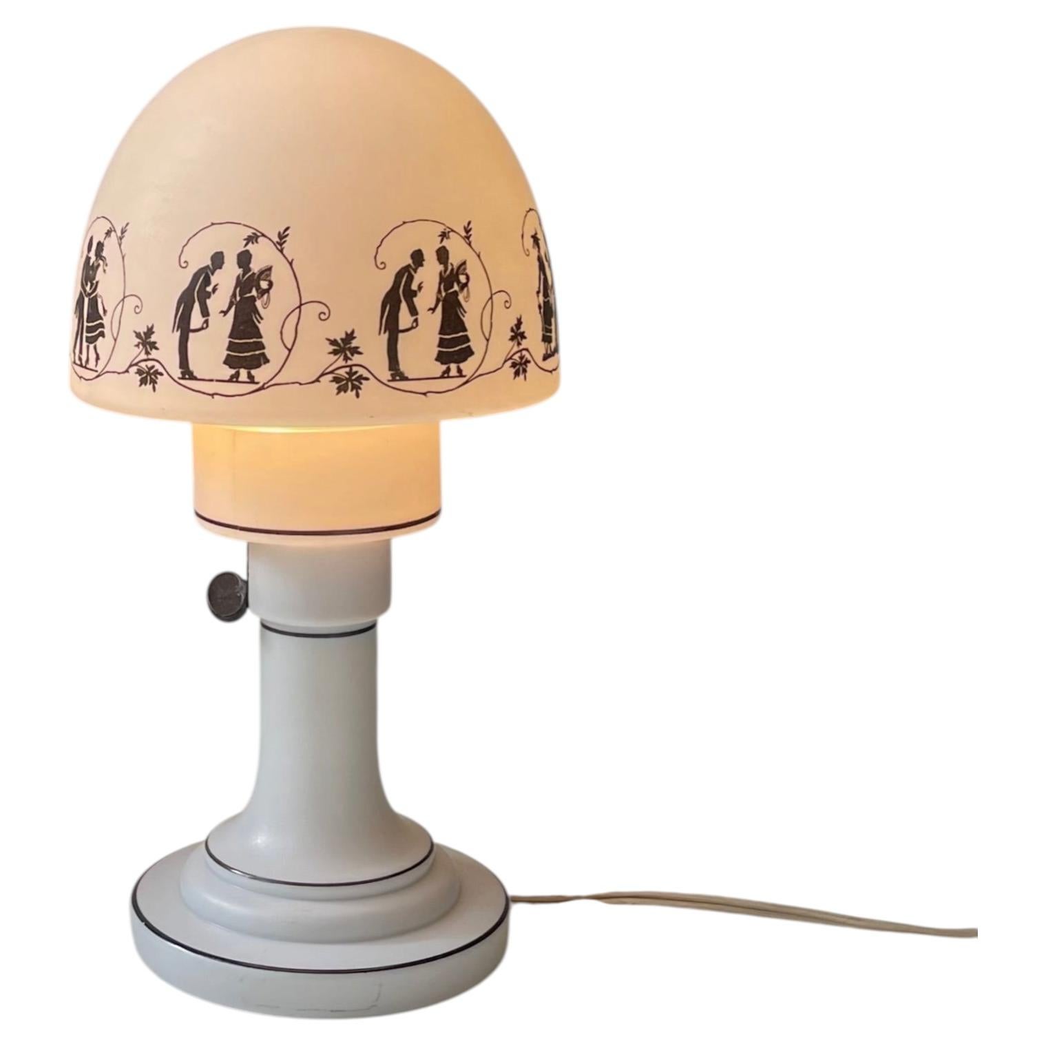 Lampada da tavolo in vetro lattiginoso Art Deco parigino con. Silhuets romantici, anni '20