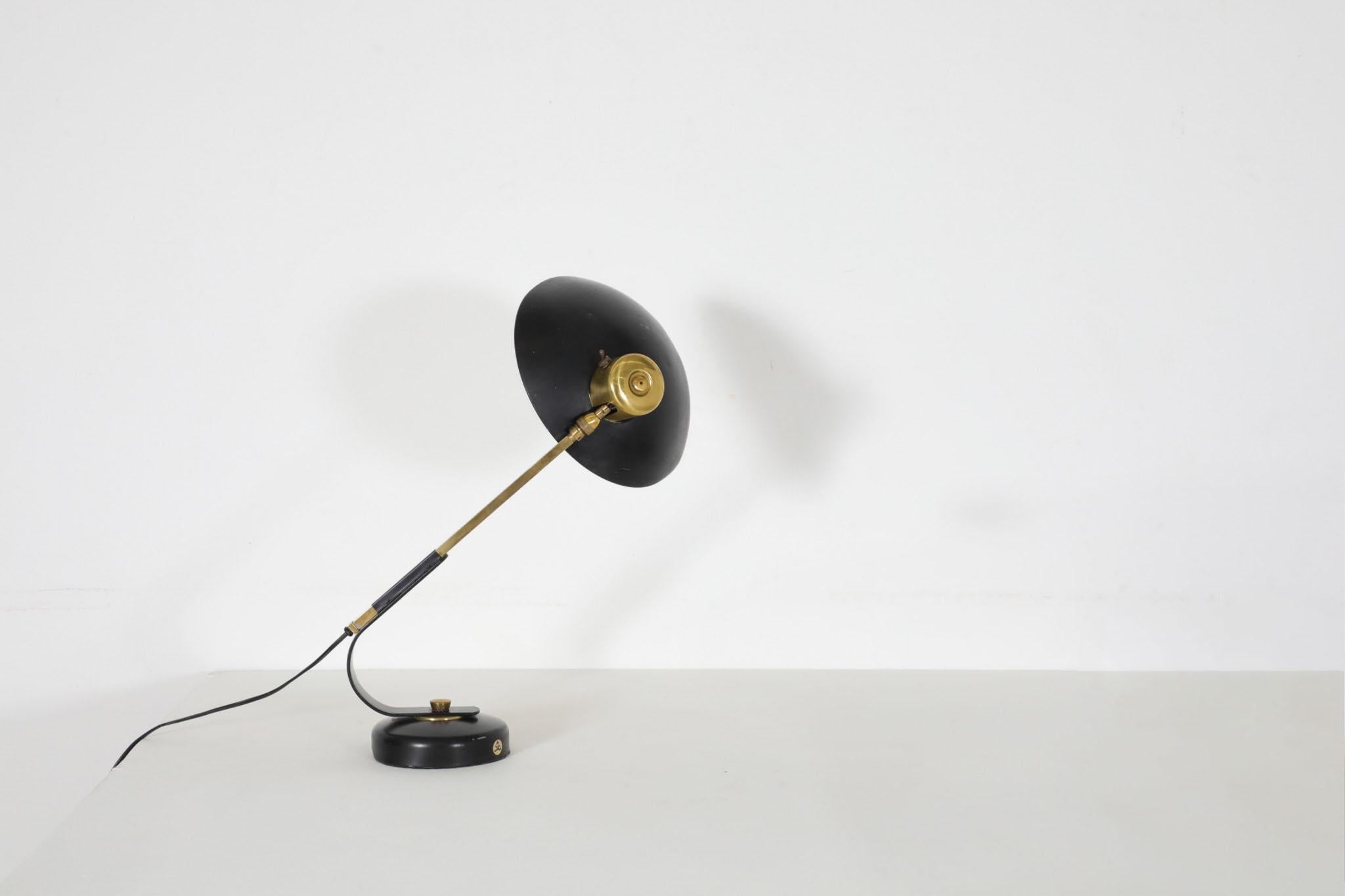 Lampe de bureau parisienne en laiton et émail noir par Ferdinand Solère, 1950 en vente 5