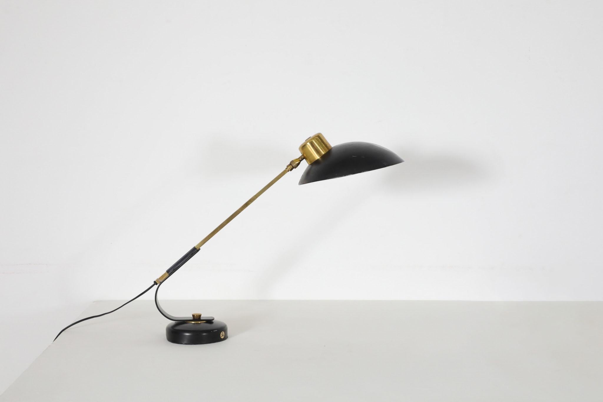 Lampe de bureau parisienne en laiton et émail noir par Ferdinand Solère, 1950 en vente 1