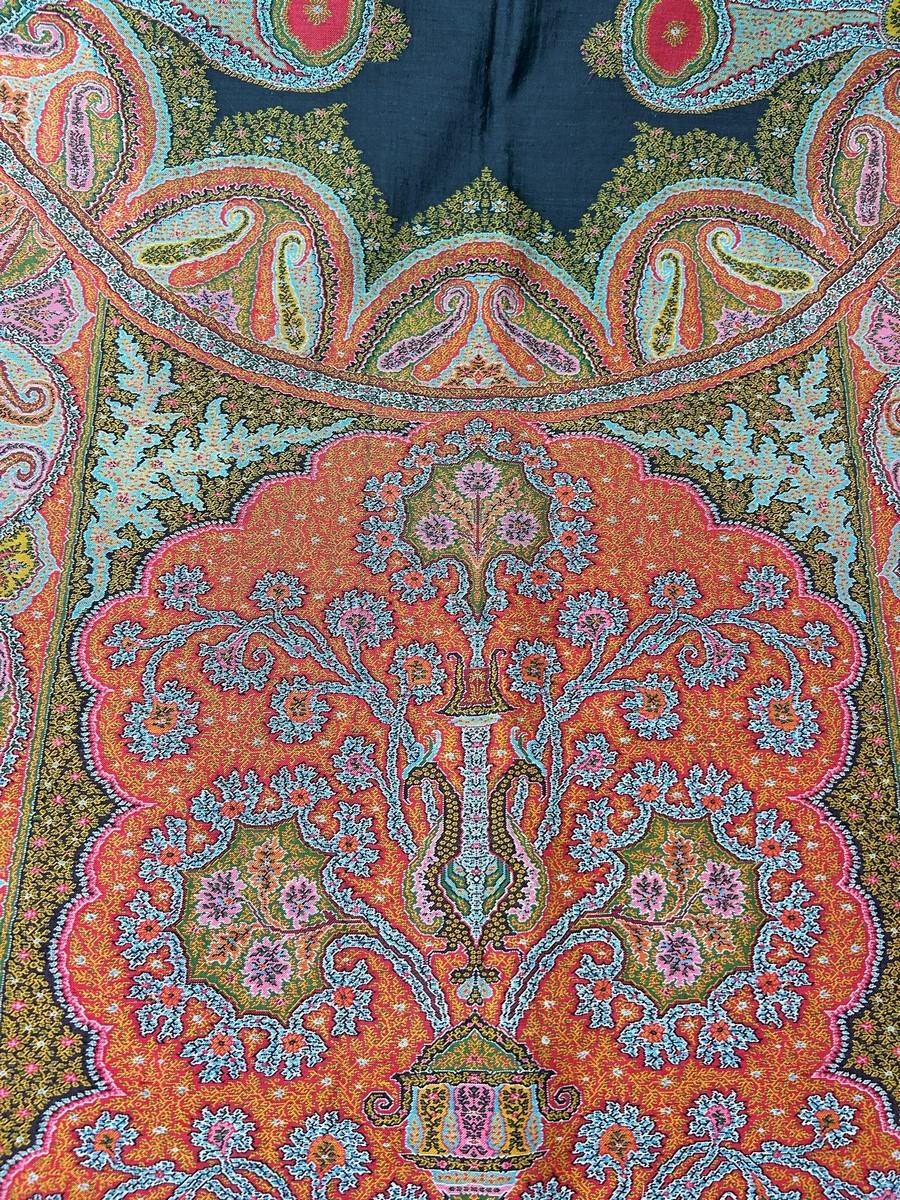 Parisian cashmere Paisley shawl with signature - France Circa 1855 For Sale 11