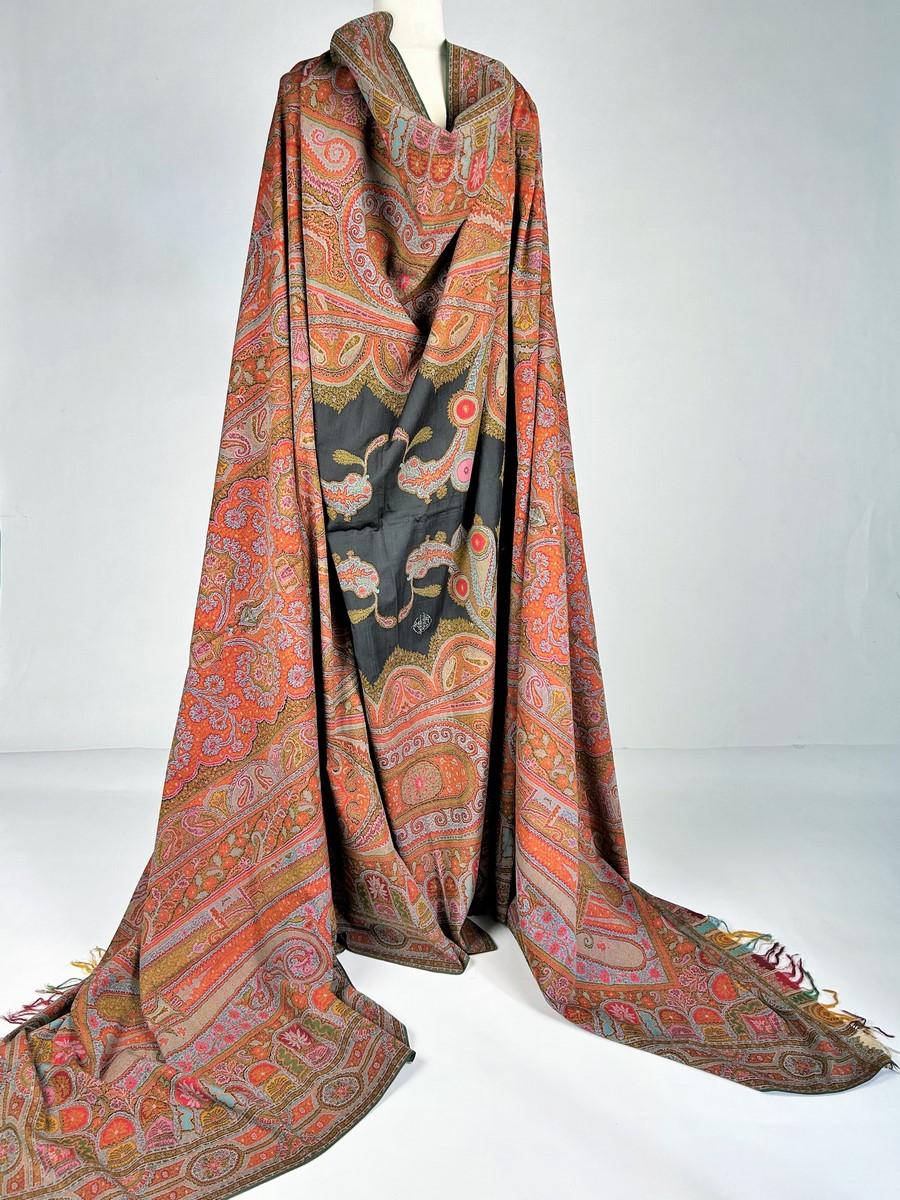 Parisian cashmere Paisley shawl with signature - France Circa 1855 For Sale 12