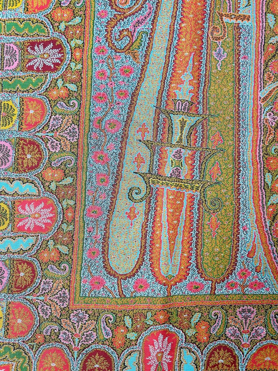 Women's or Men's Parisian cashmere Paisley shawl with signature - France Circa 1855 For Sale