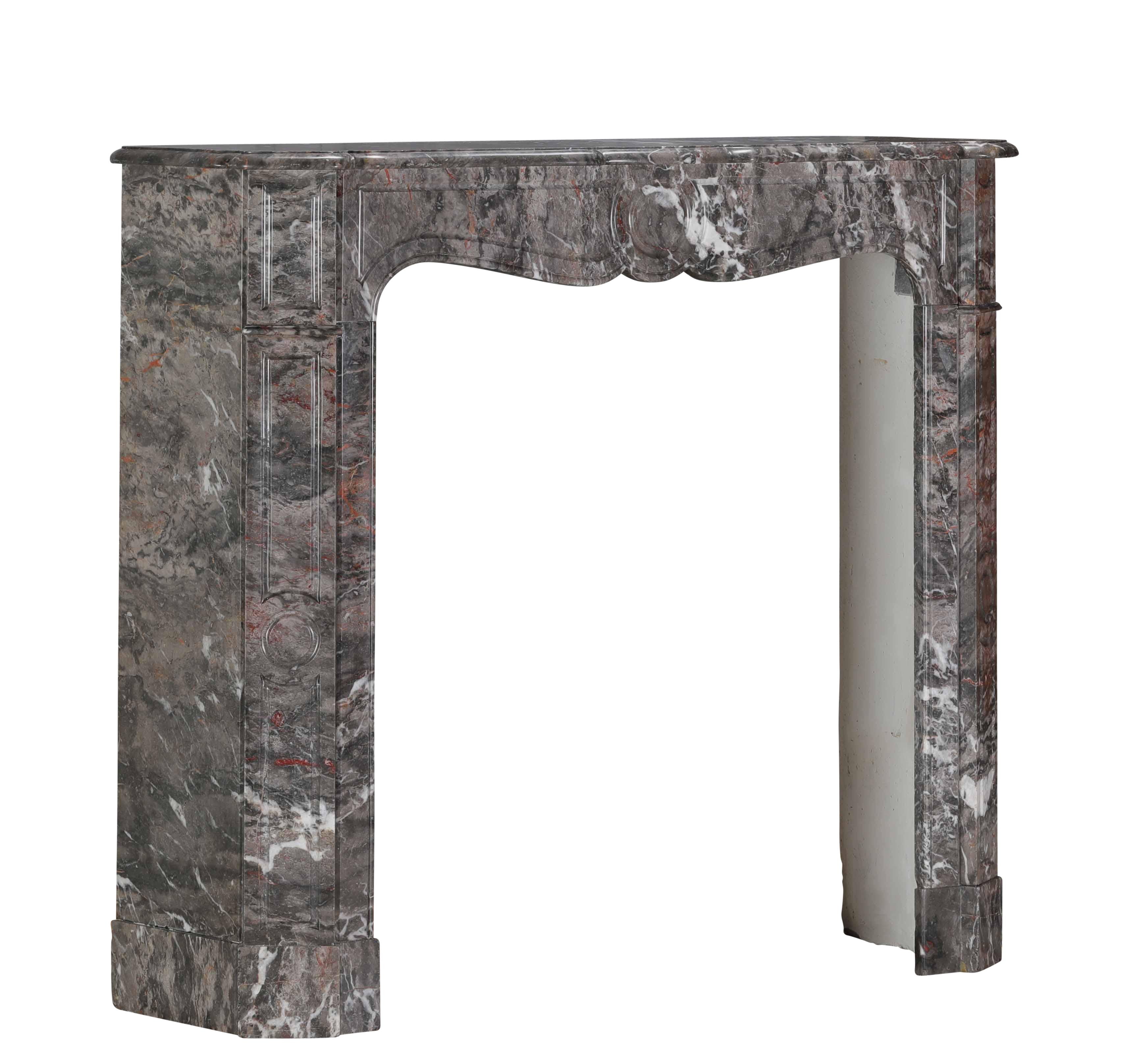 Cornice per caminetto Pompadour di design parigino in raro marmo Boi Jourdan francese in vendita 4
