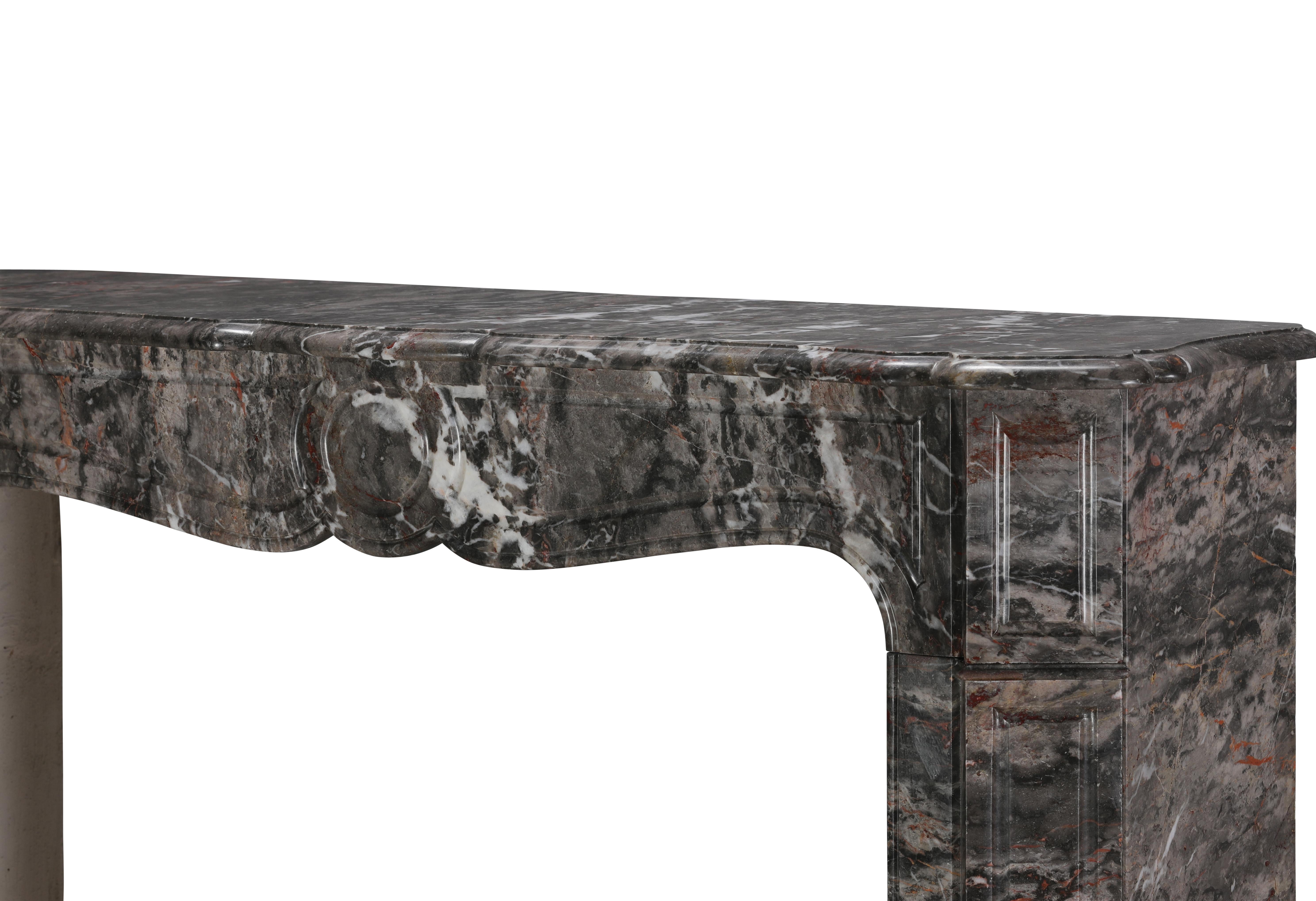 Cornice per caminetto Pompadour di design parigino in raro marmo Boi Jourdan francese in vendita 10