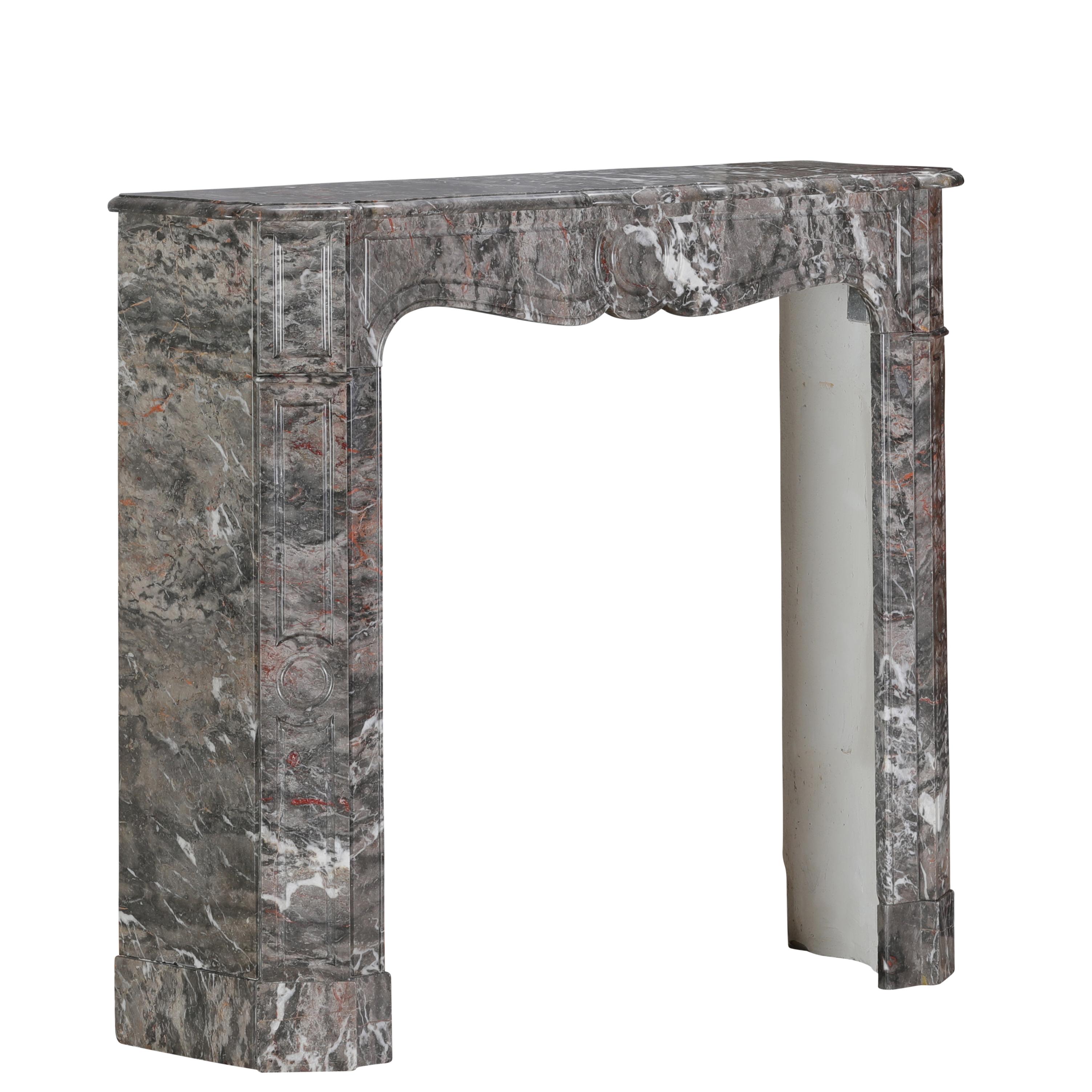 Cornice per caminetto Pompadour di design parigino in raro marmo Boi Jourdan francese in vendita 11