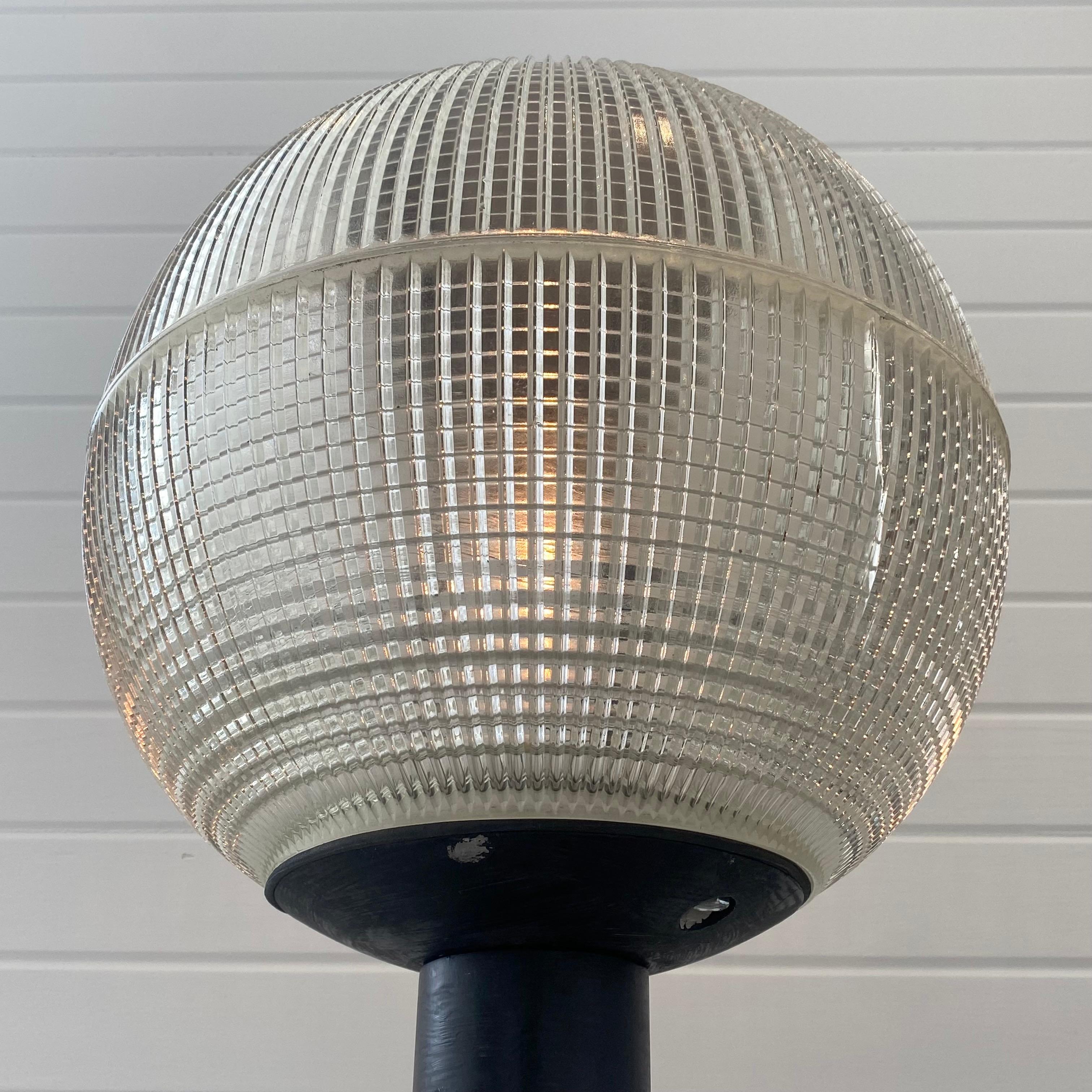 Parisian Globe Floor Lamp, 1970s France For Sale 3