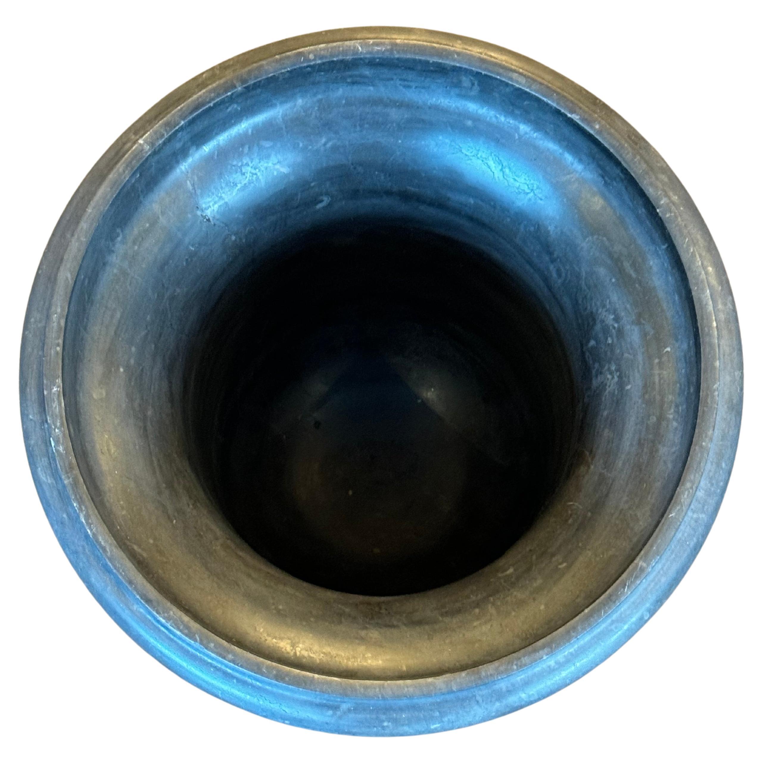 Stile provenzale Vaso di marmo parigino piccolo in vendita