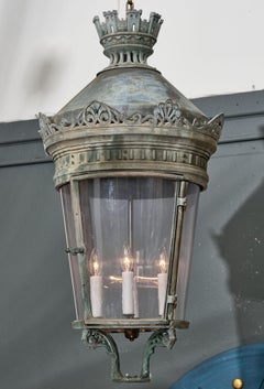 Lanterne française de l'opéra parisien Garnier
