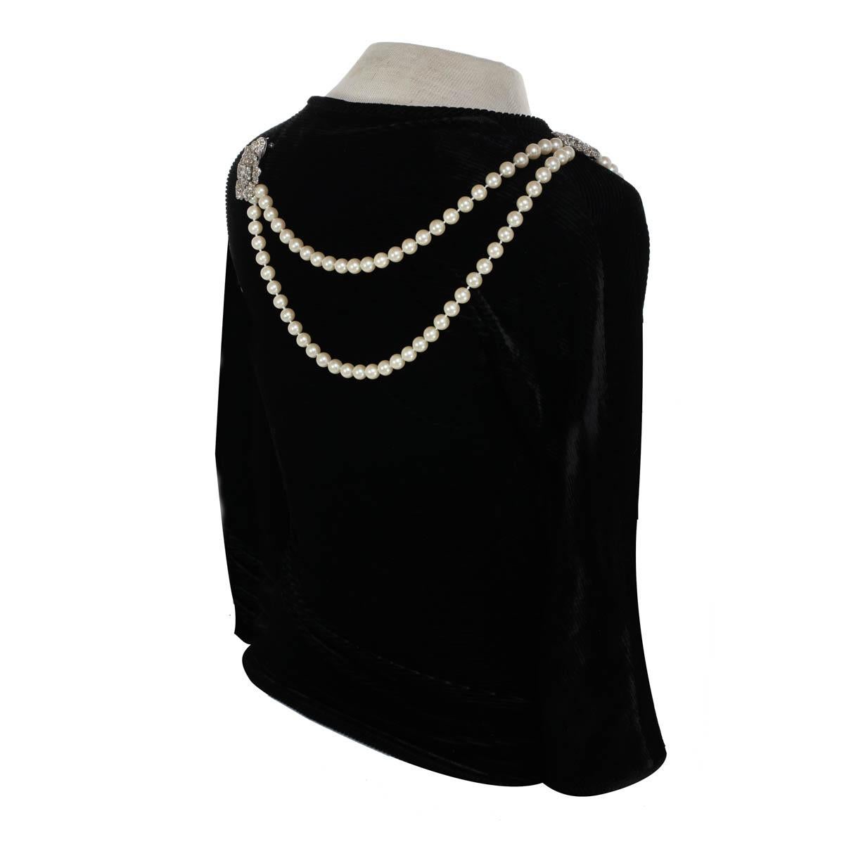 pearl shoulder necklace