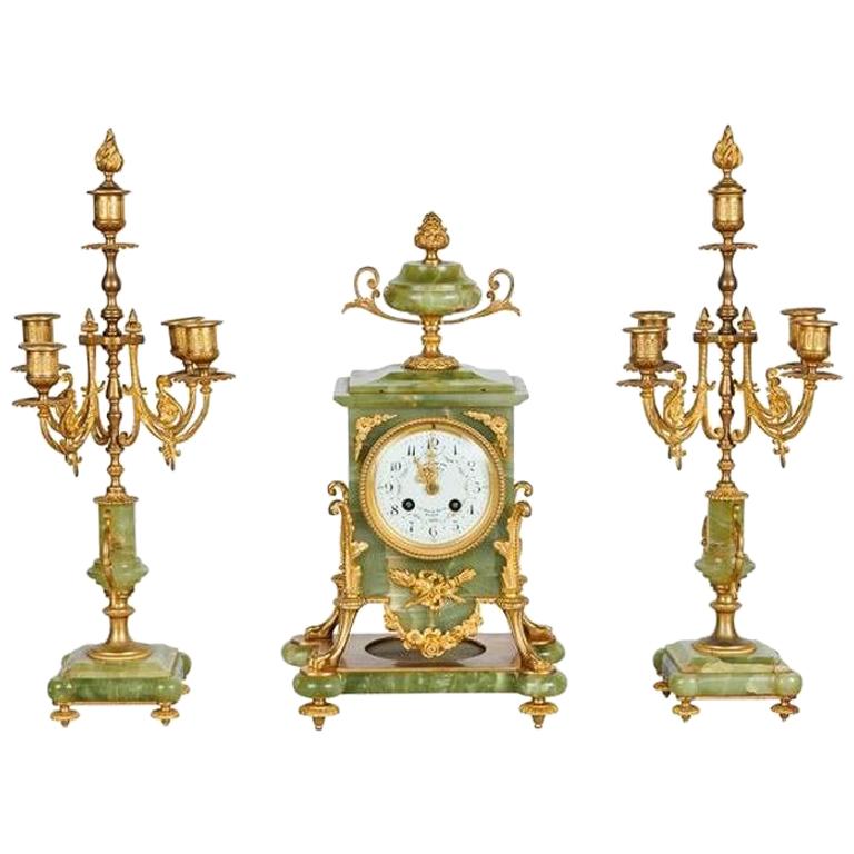 Parisienne Gilt Bronze and Onyx Mantle Clock, 19th Century For Sale