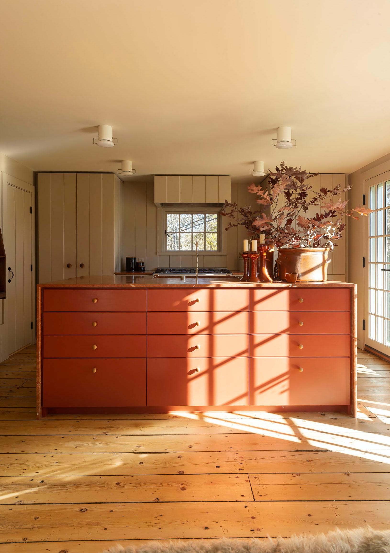 Contemporary Workstead Park I in White Enamel For Sale