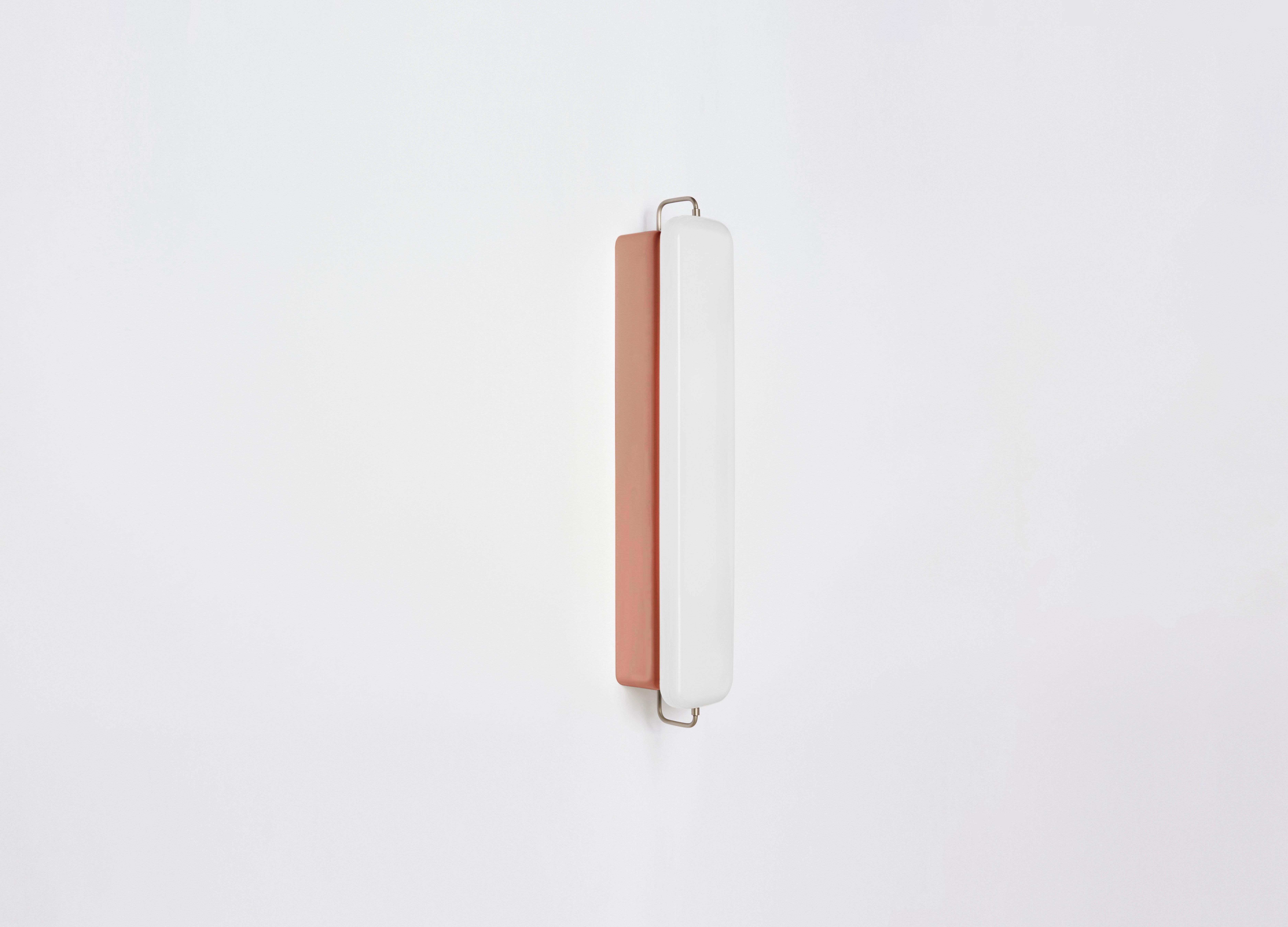 Aplique de Pared PARK III en Nuevo estado para la venta en Floyd, VA
