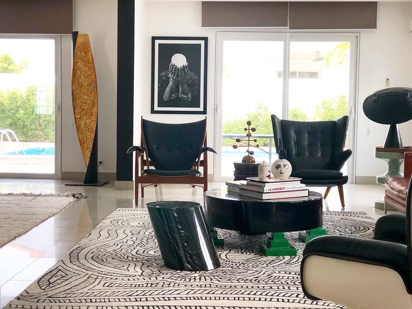 Contemporary Park Lane Low Fibreglass and Marble Coffee Table by Memphis, Ettore Sottsass For Sale