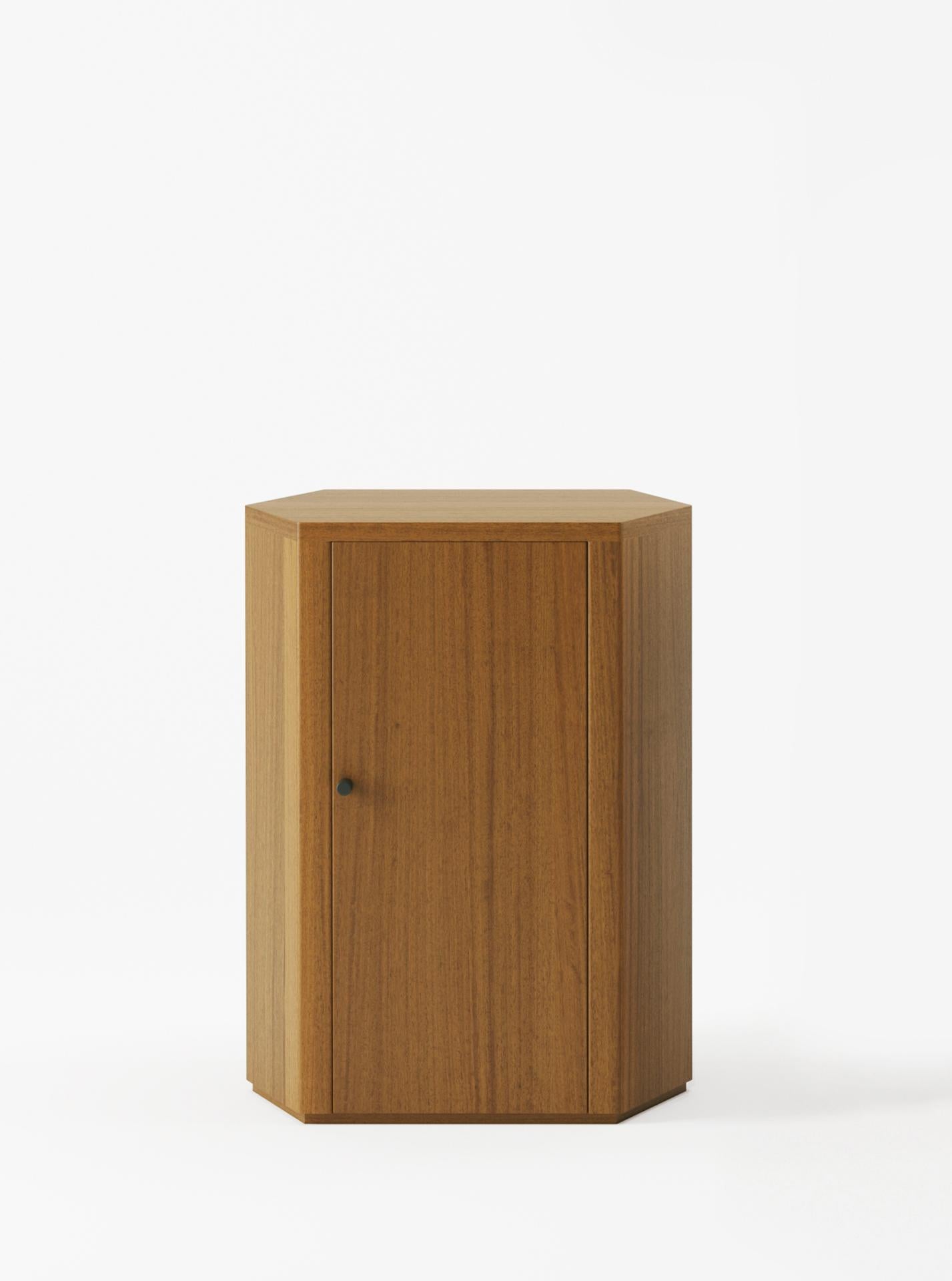 Mesilla de noche Park Mueble individual derecho en madera de iroko aceitada por Yaniv Chen para Lemon Minimalista en venta