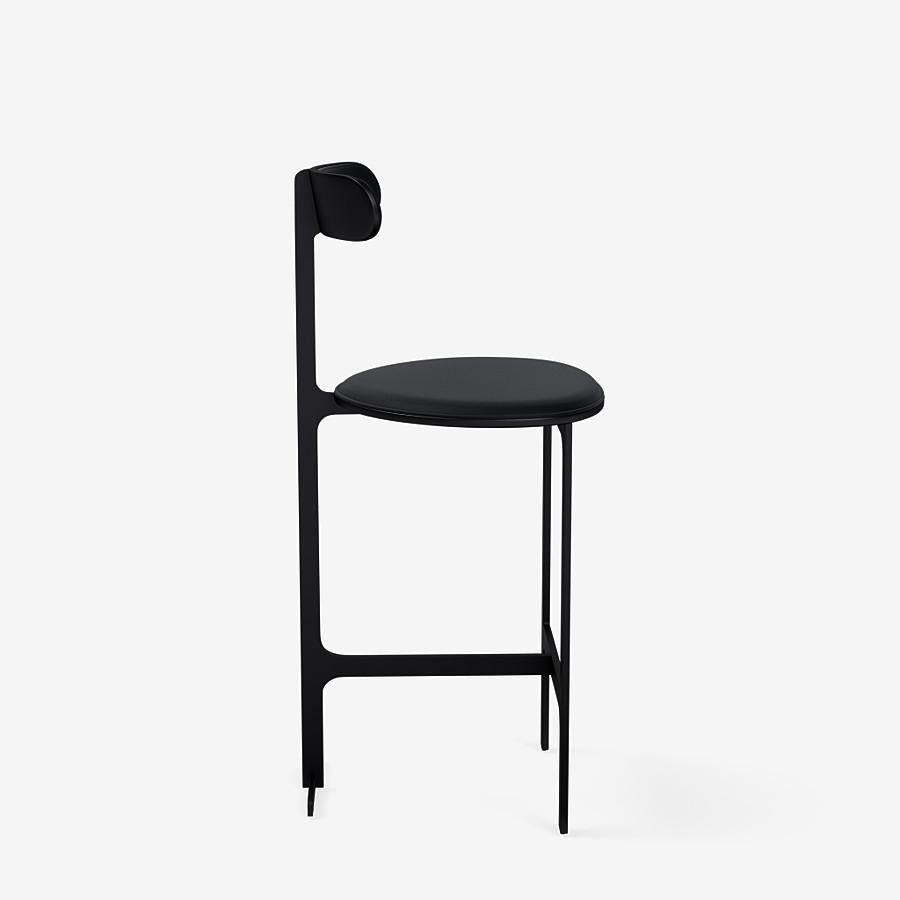 black parts in stool