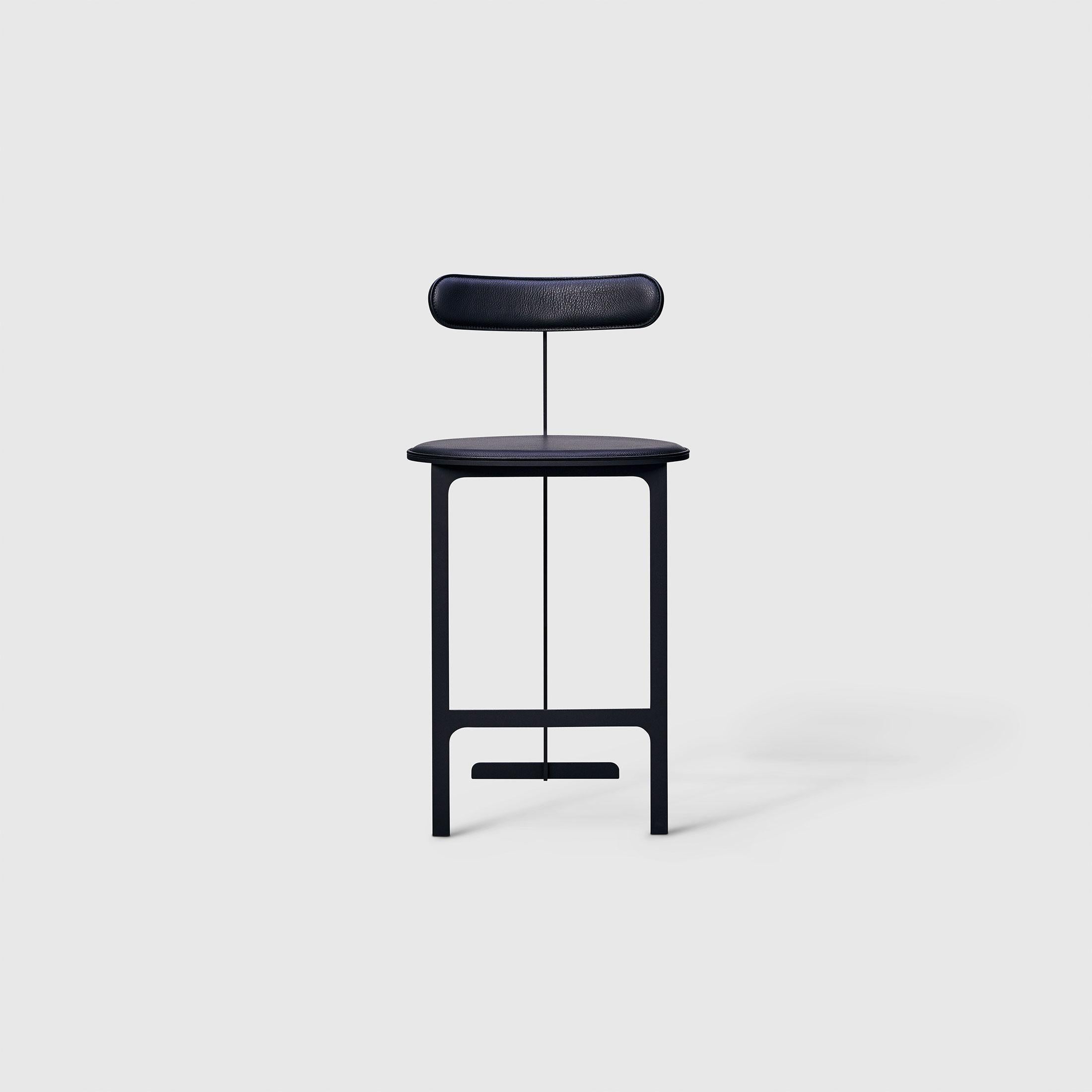 Park Place is in the heart of the most famous skyline in the world. The strong simple lines metal structure of the Park Place stools and chair by Yabu Pushelberg are reminiscent of the skyscrapers that tower above Manhattan.

Price listed is set