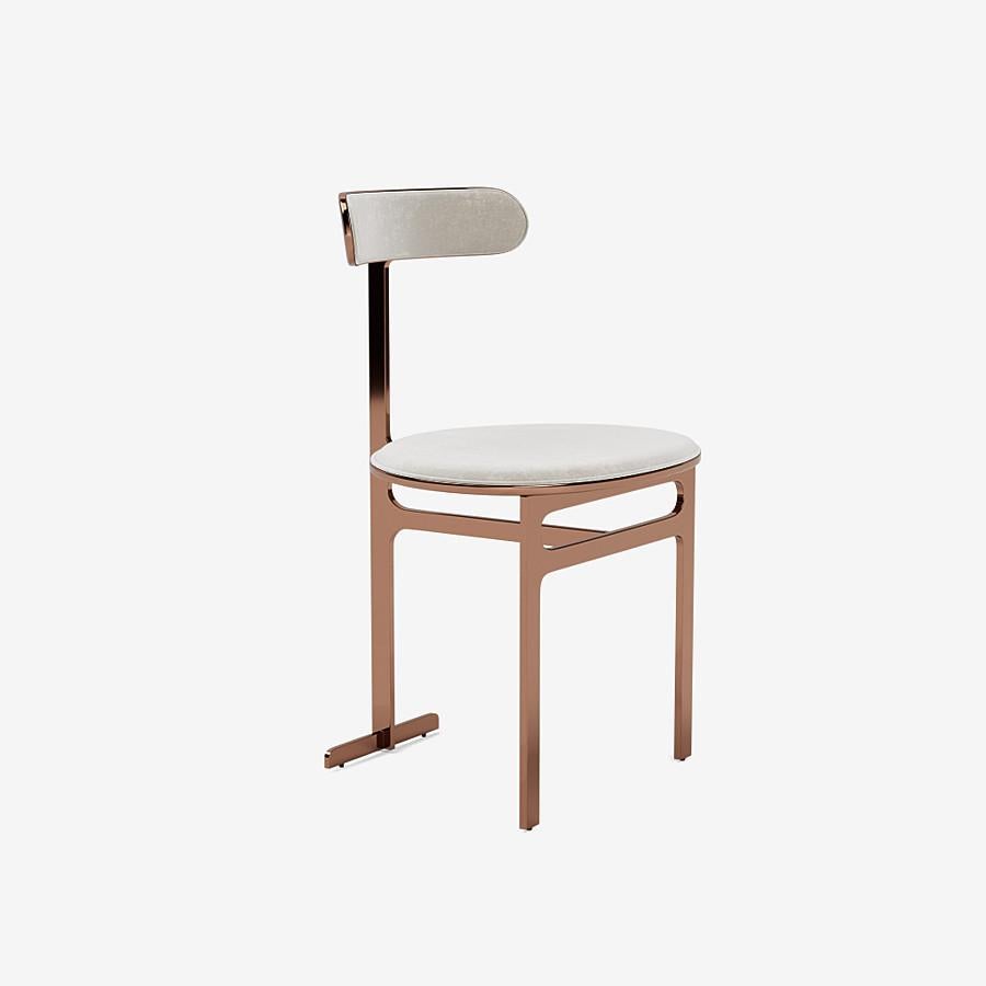 This Park Place dining chair by Yabu Pushelberg in rose copper is upholstered in Seaton Street nubuck leather. Seaton Street comes in 9 colorways from Germany, with a weight of 1.2-1.4mm.

The Park Place design by Yabu Pushelberg is a strong
