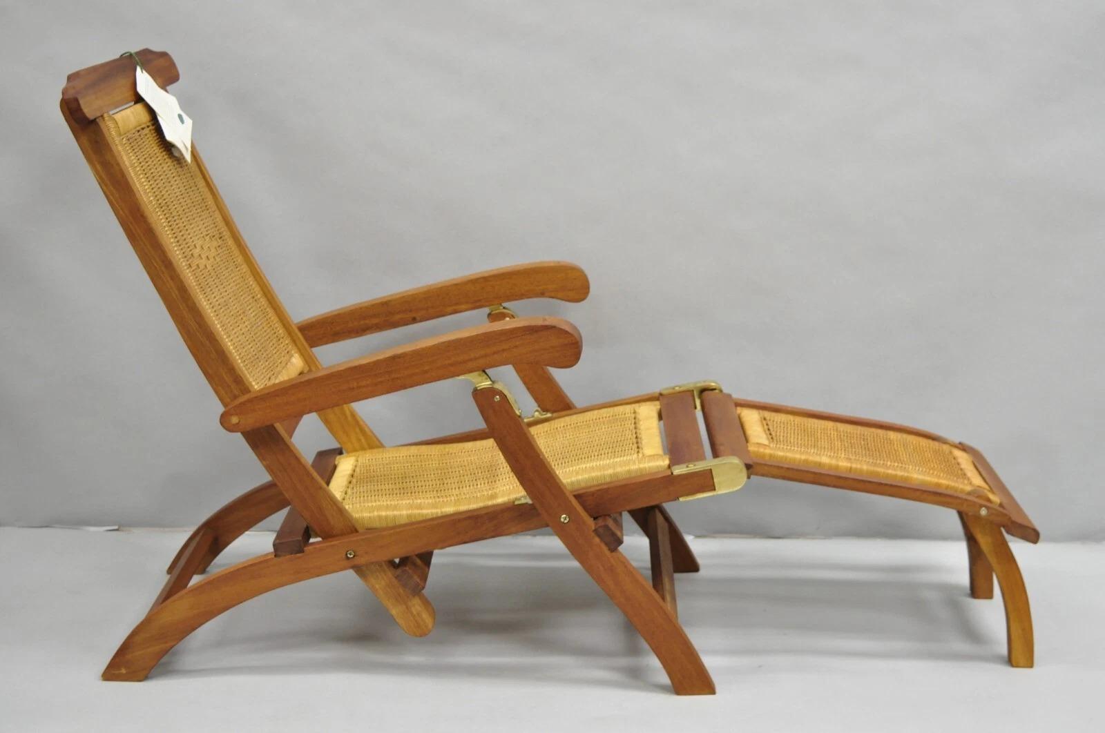 Park Royal British Colonial in legno duro e vimini Plantation Foldes Deck Chair Pair in vendita 4