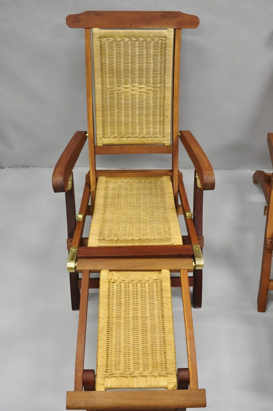 Park Royal British Colonial in legno duro e vimini Plantation Foldes Deck Chair Pair In condizioni buone in vendita a Philadelphia, PA