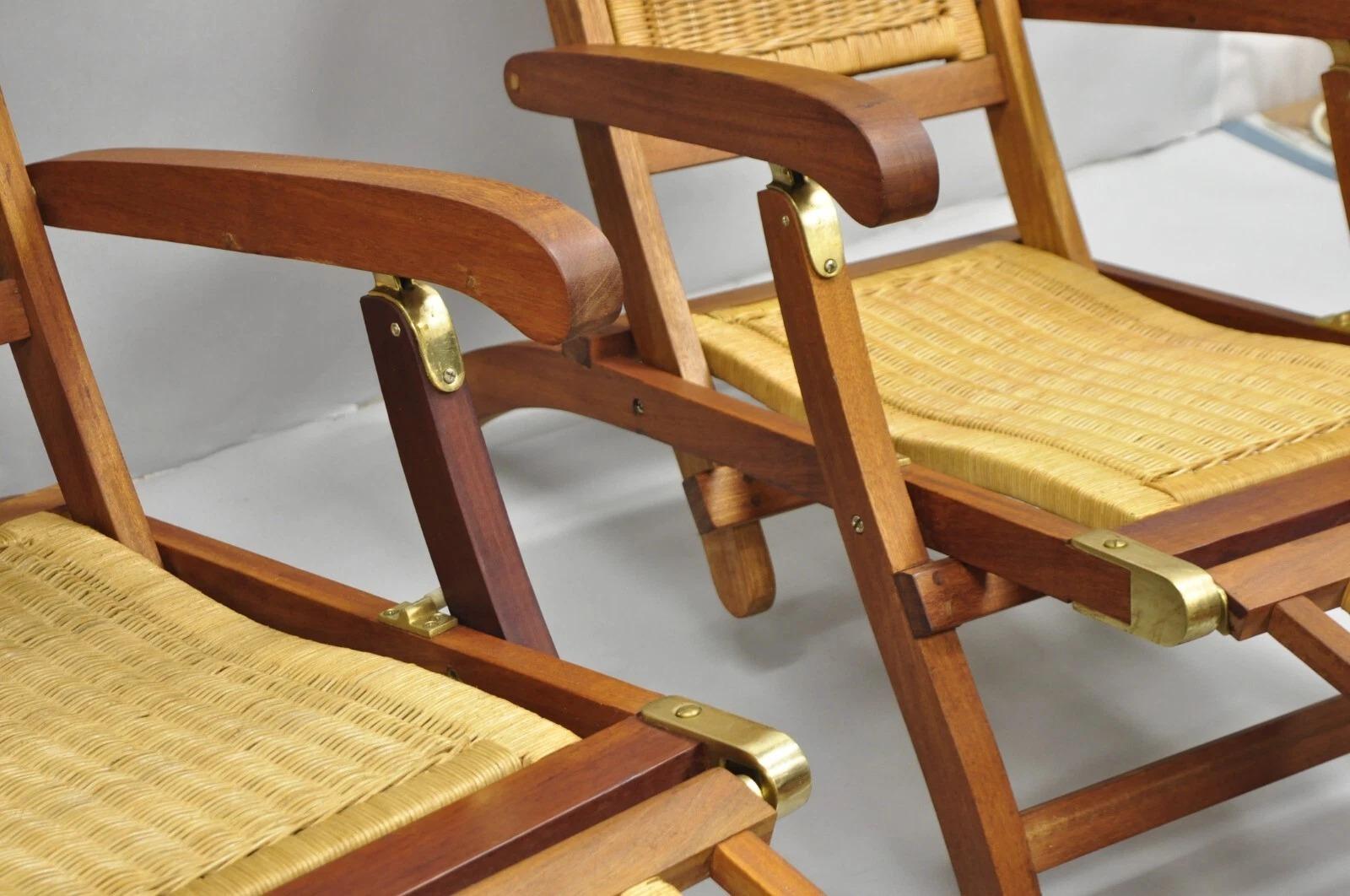 Park Royal British Colonial in legno duro e vimini Plantation Foldes Deck Chair Pair in vendita 1