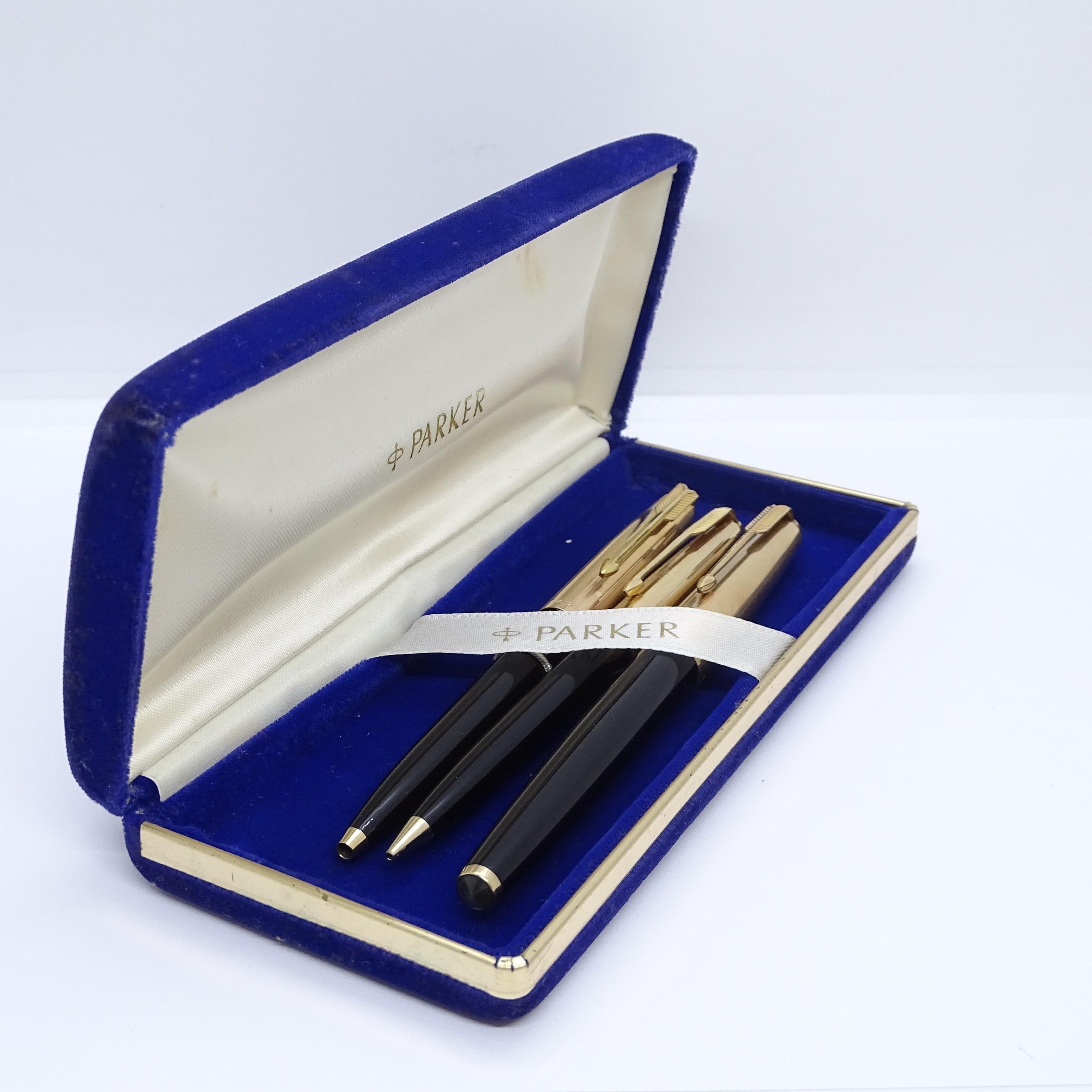 Parker 65 Custom Black writing set with case, 14k gold plated, 70's In Good Condition In VALLADOLID, ES