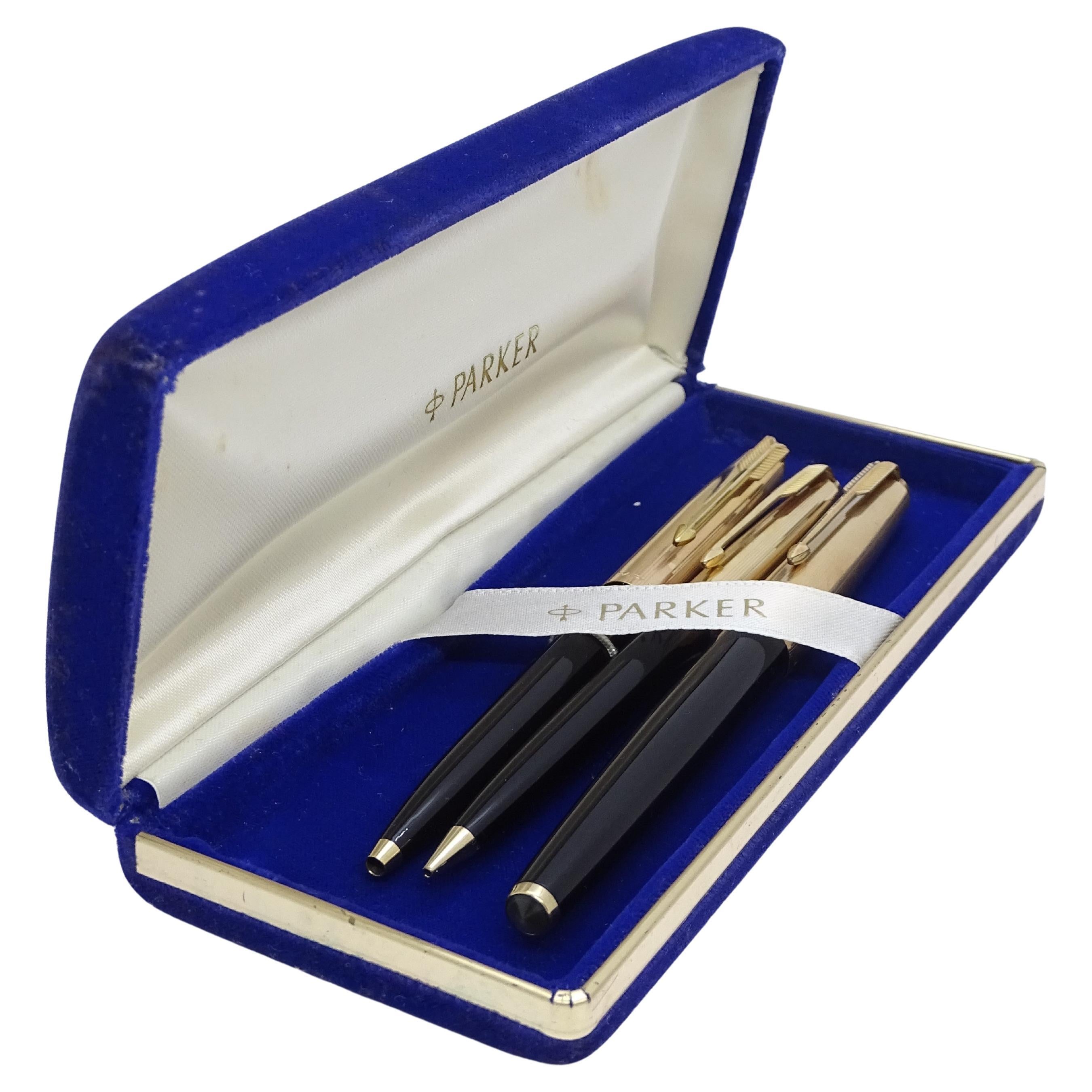 Parker 65 Custom Black writing set with case, 14k gold plated, 70's For Sale