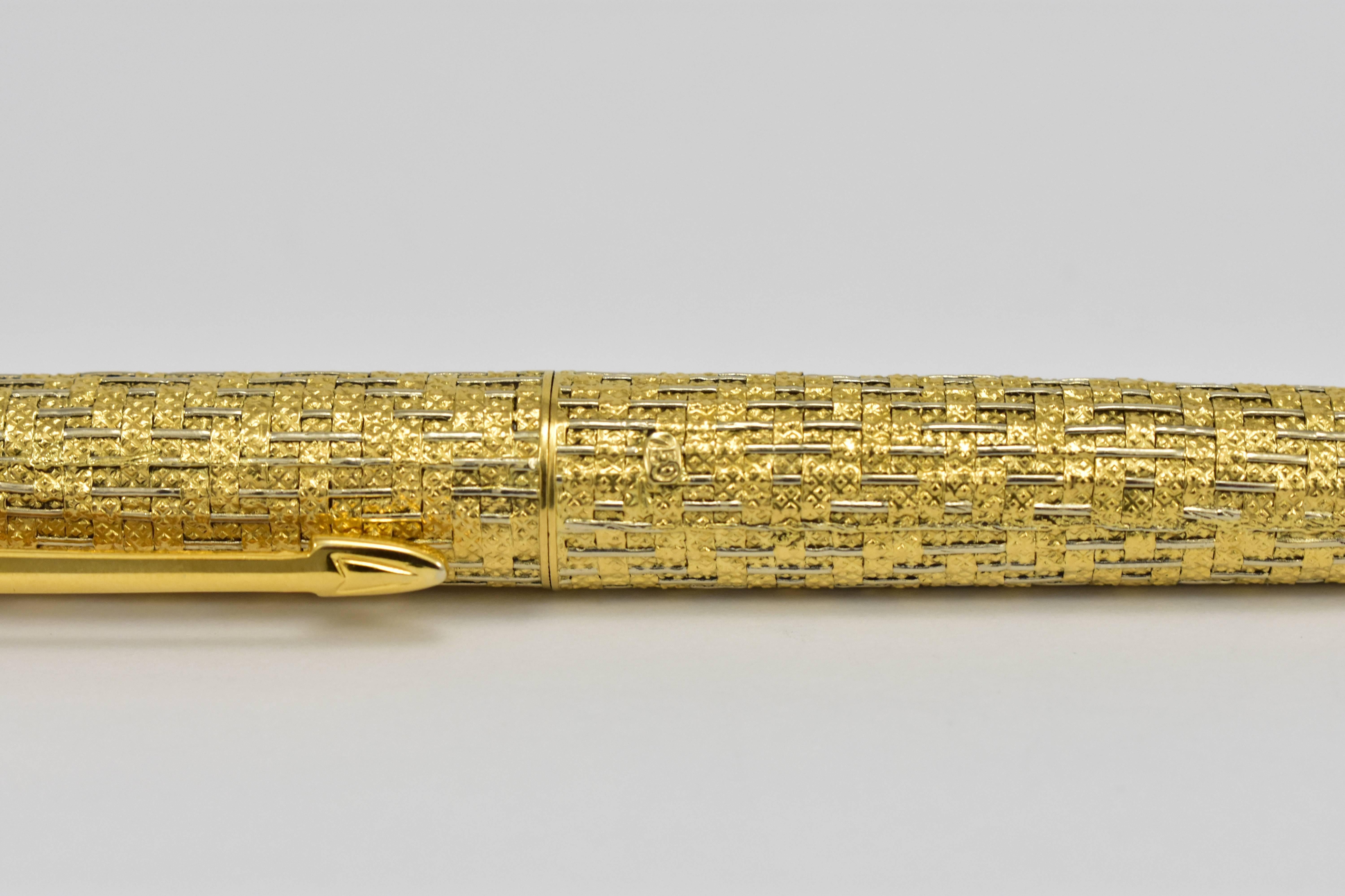 Parker Ballpoint Pen, White and Yellow Gold Basketweave For Sale 1