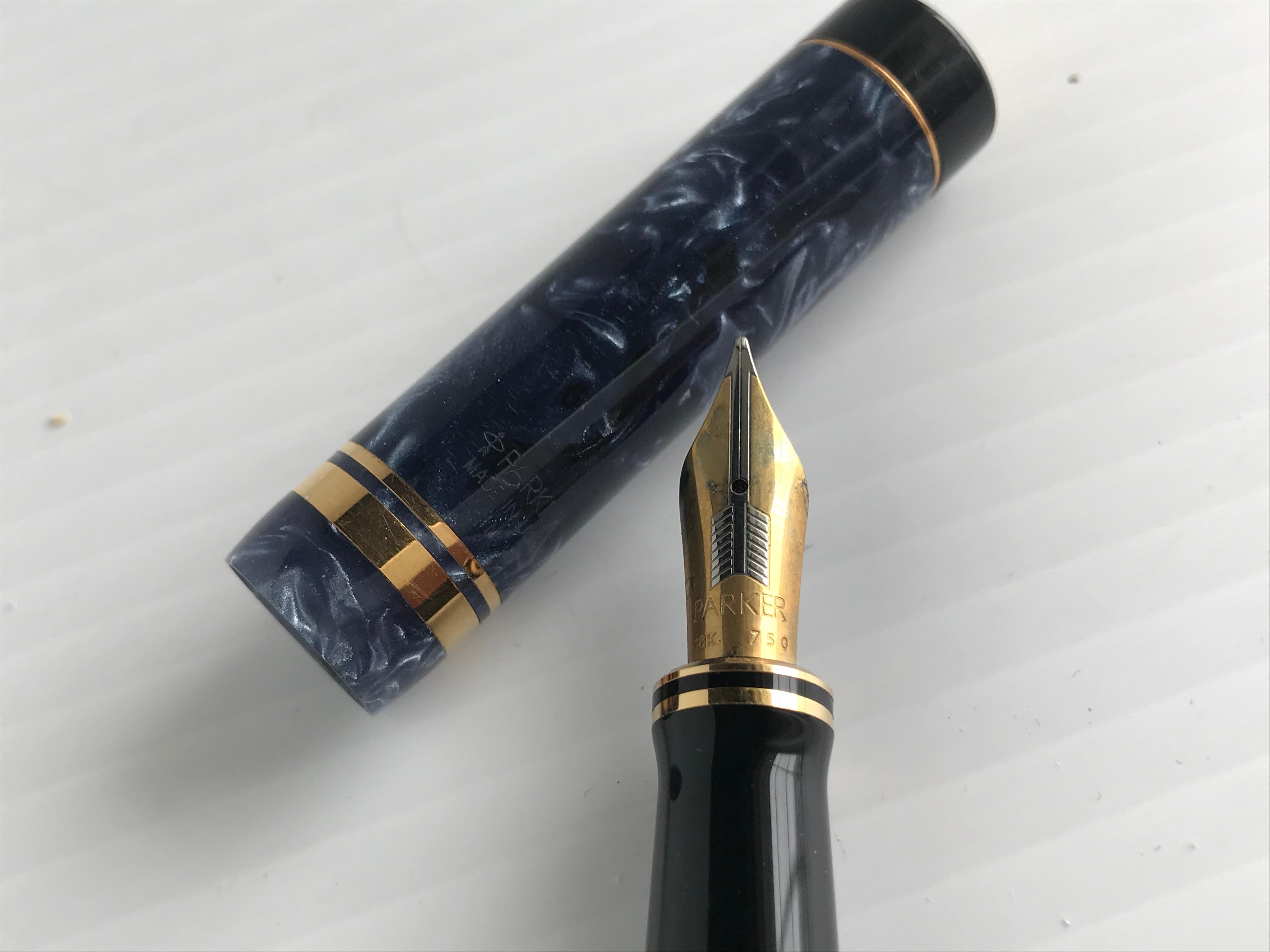 Parker Duofold Fountain Pendentif en or 18 carats Nib en vente 7