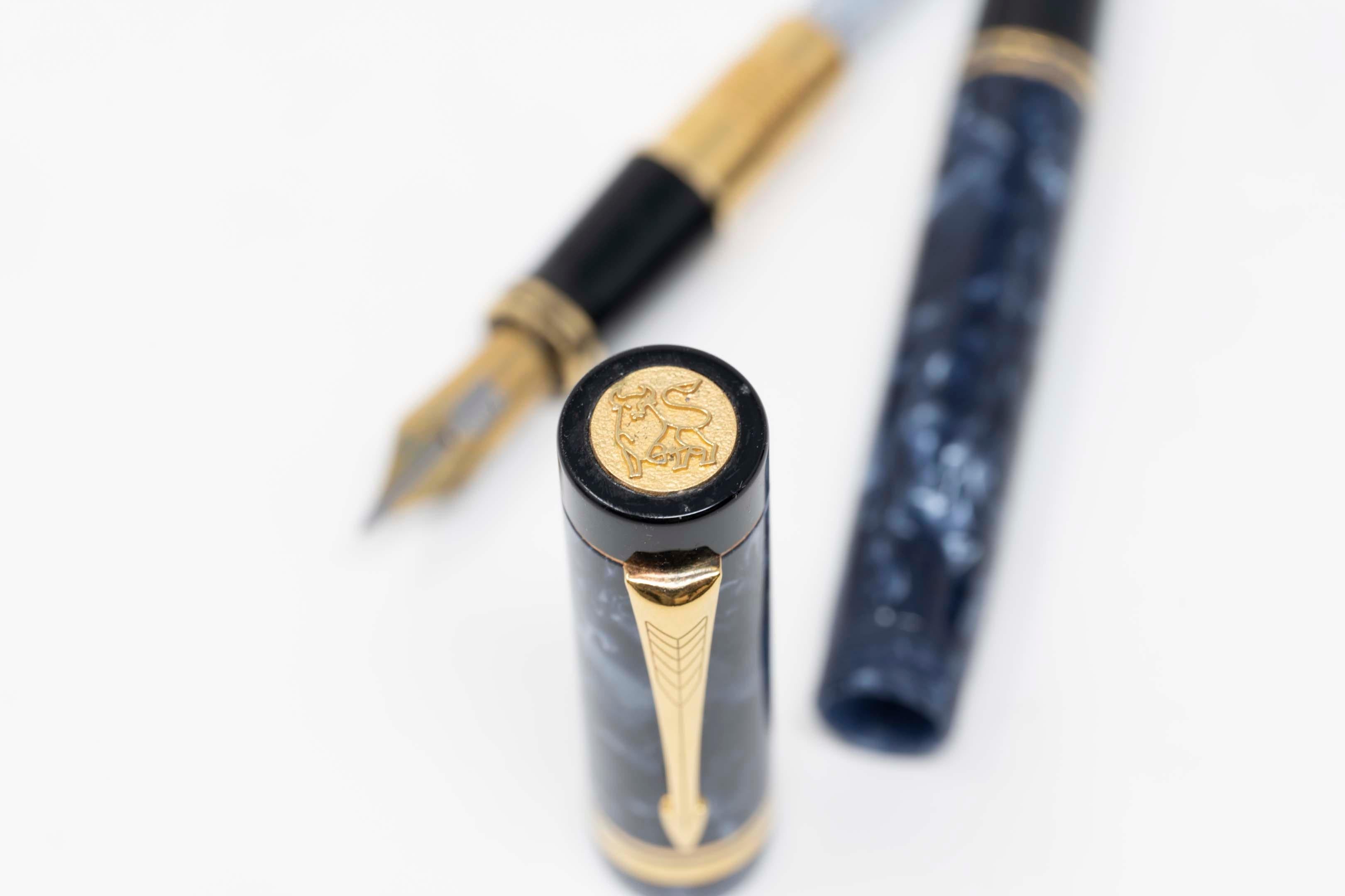 Parker Duofold Fountain Pen 18k Gold Nib For Sale 2