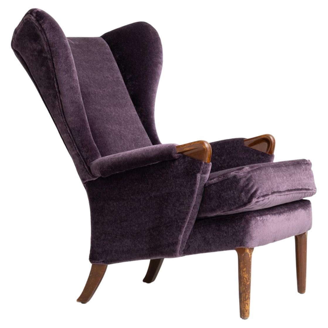 Parker Knoll ‘Model 757” Wingback Armchair in Kid Mohair, England, Circa 1960