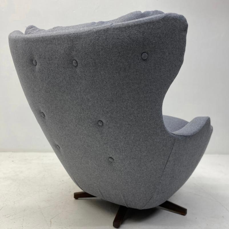 Parker Knoll Statesman Light Grey In Good Condition In Otley, GB