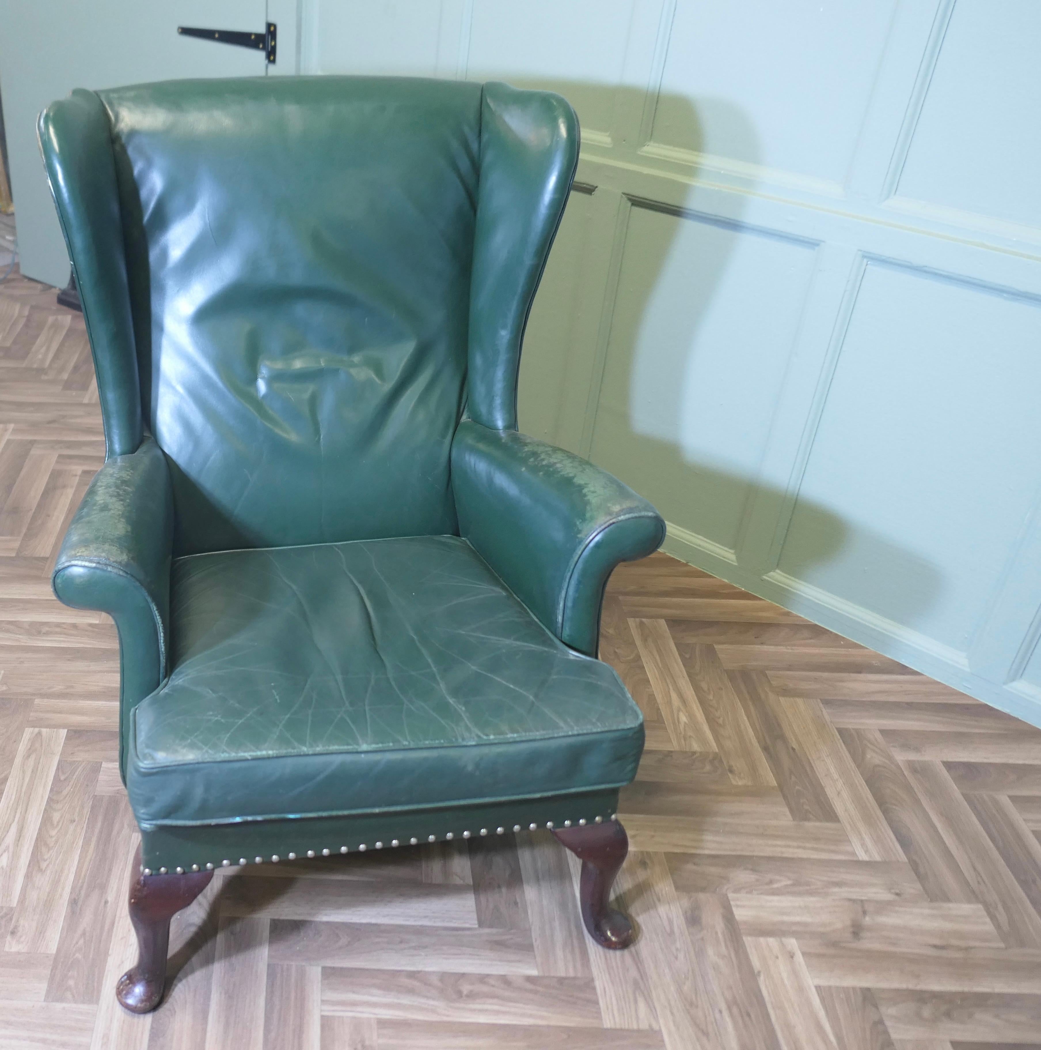 Sedia da biblioteca in pelle con schienale ad ala Parker Knoll   È una sedia molto comoda in vendita 2