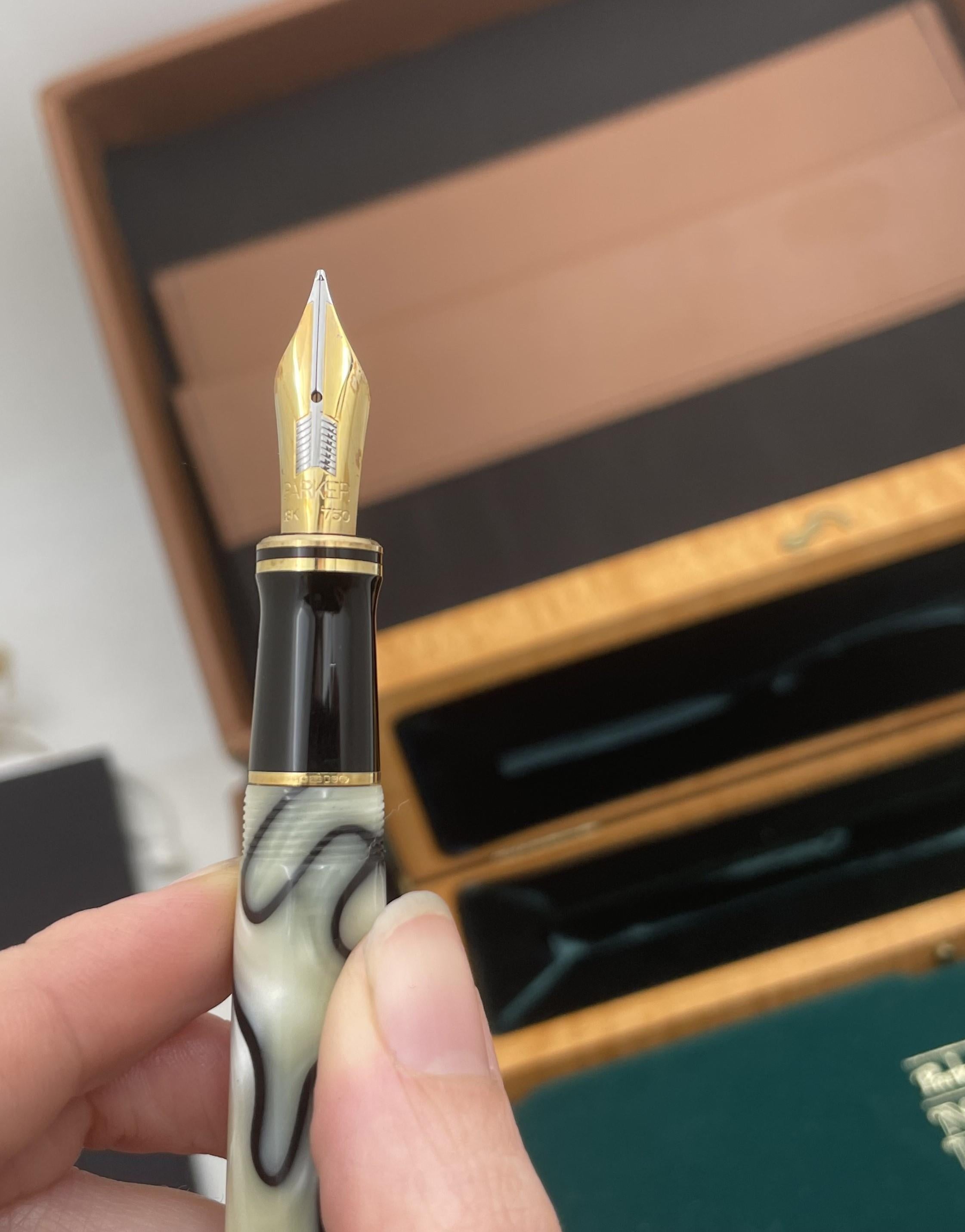 Gold Parker Norman Rockwell Limited Edition Fountain Pen w/ Rare Documents & Prints For Sale