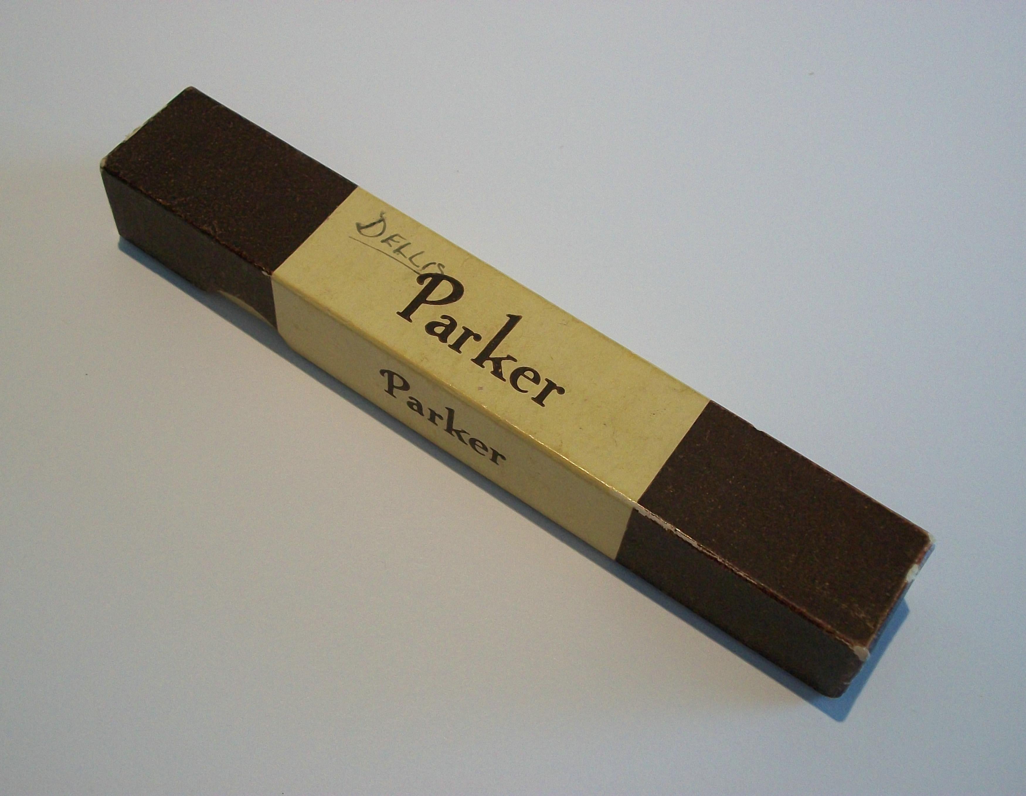 PARKER - Victory Model - Stylo Plume Noir - Plume Or 14K - K.K. - Circa 1950's en vente 5