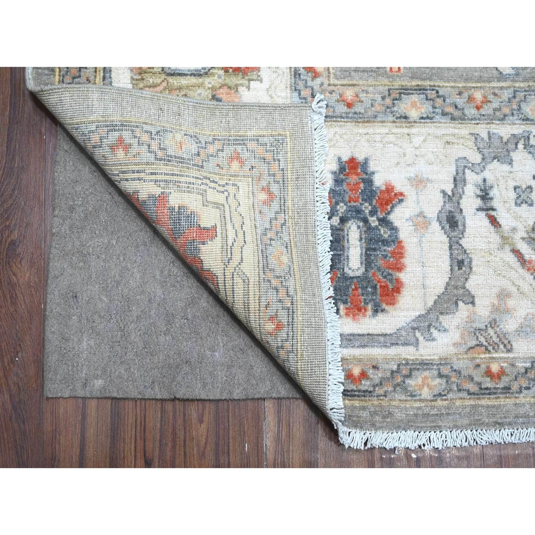 Handgeknüpfter orientalischer Teppich aus Wolle von Parma in Grau mit feinem Aryana Heriz-Design 9'2