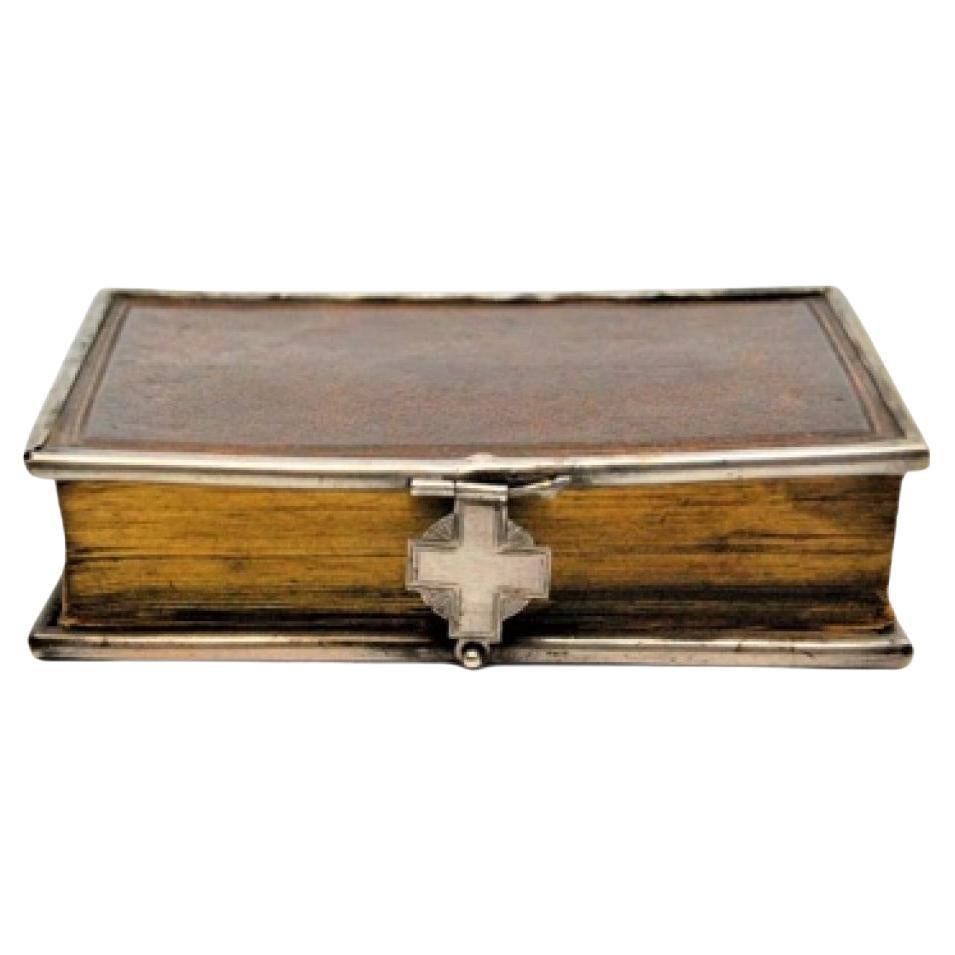 "Paroissien Roman" book, with silver finishes For Sale
