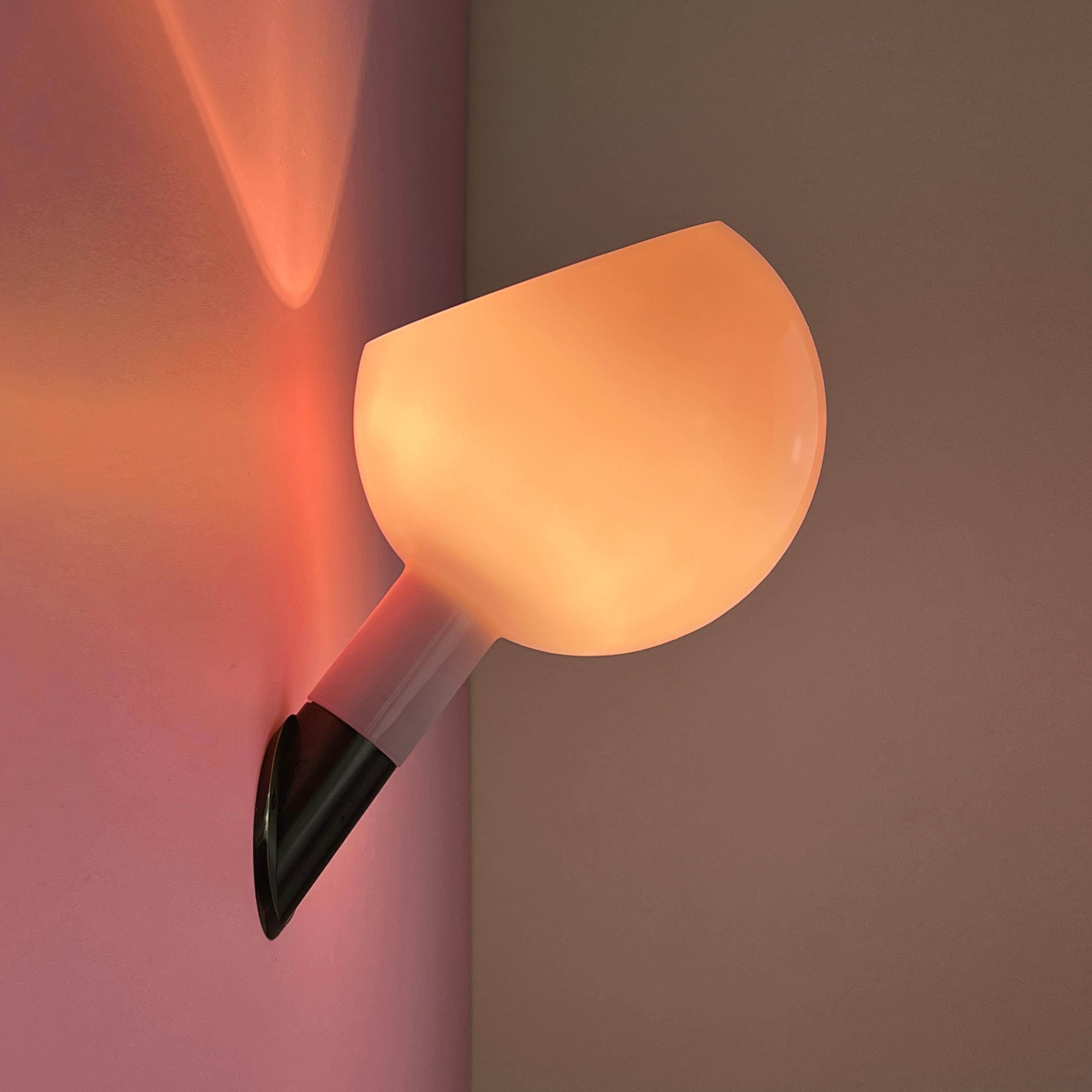 Parola sconce by Gae Aulenti & Piero Castiglioni for Fontana Arte, Italy, 1980s For Sale 1