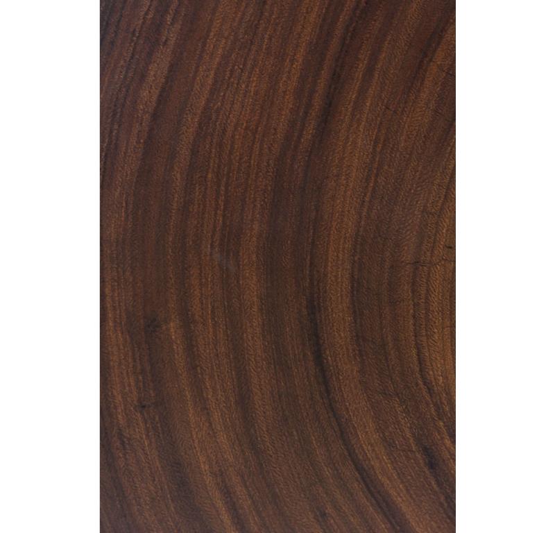 Parota Couchtisch mit lebendiger Kante von Croft House (amerikanisch) im Angebot