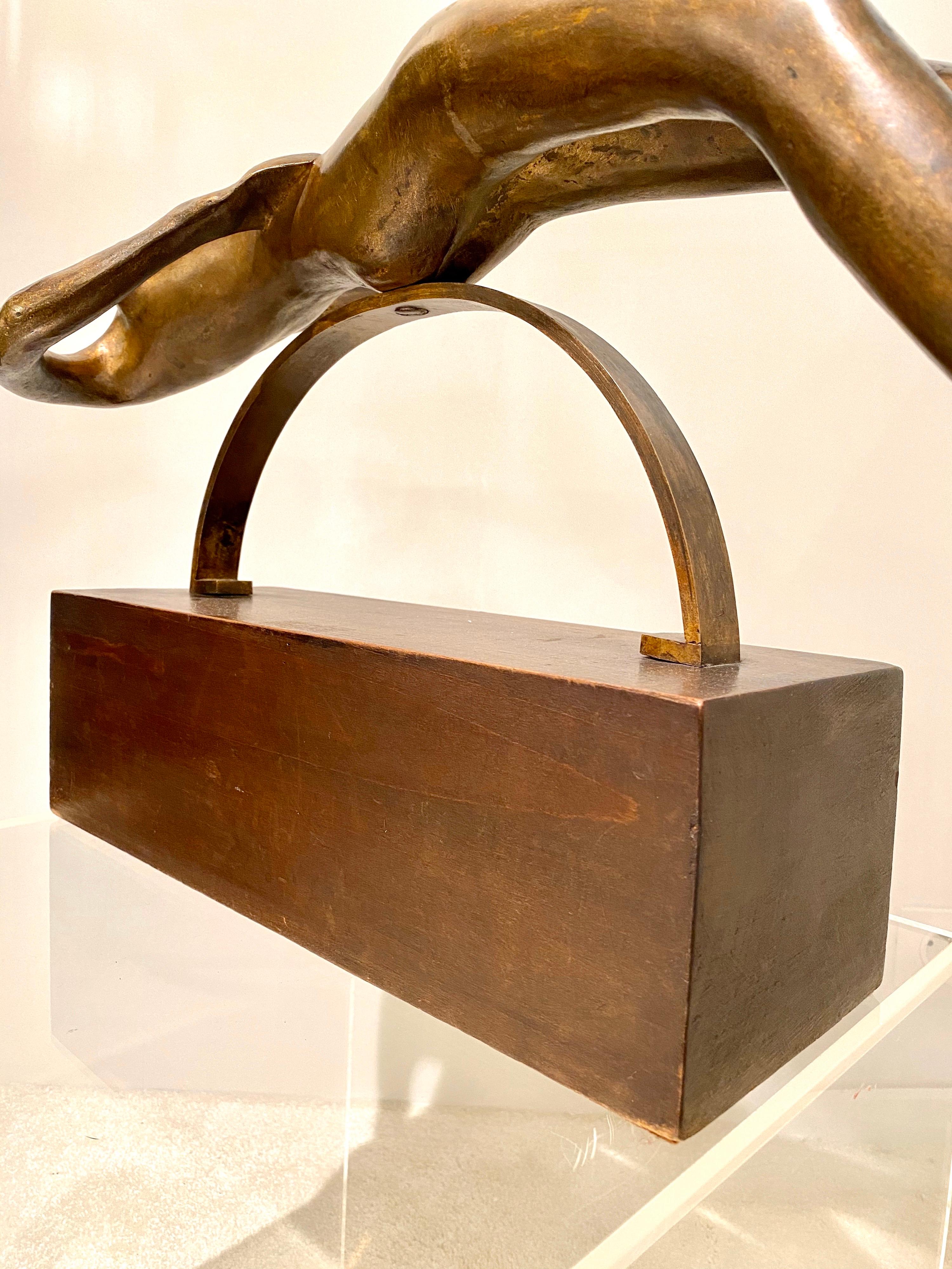 Parpan Liegende Frau Skulptur:: 1953 (Bronze) im Angebot