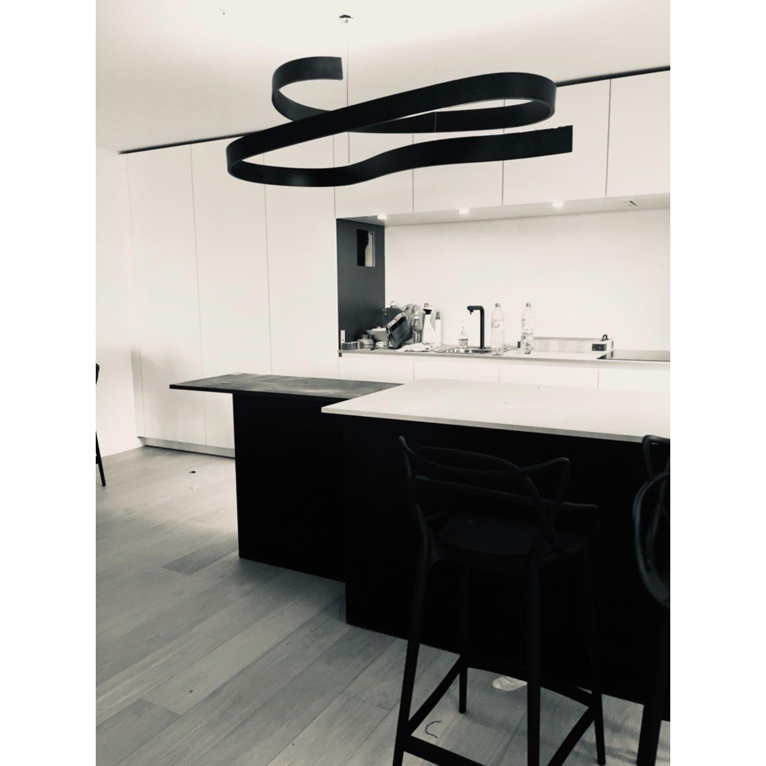 Luminaria Parques Ribbon de Emilie Lemardeley Metal en venta