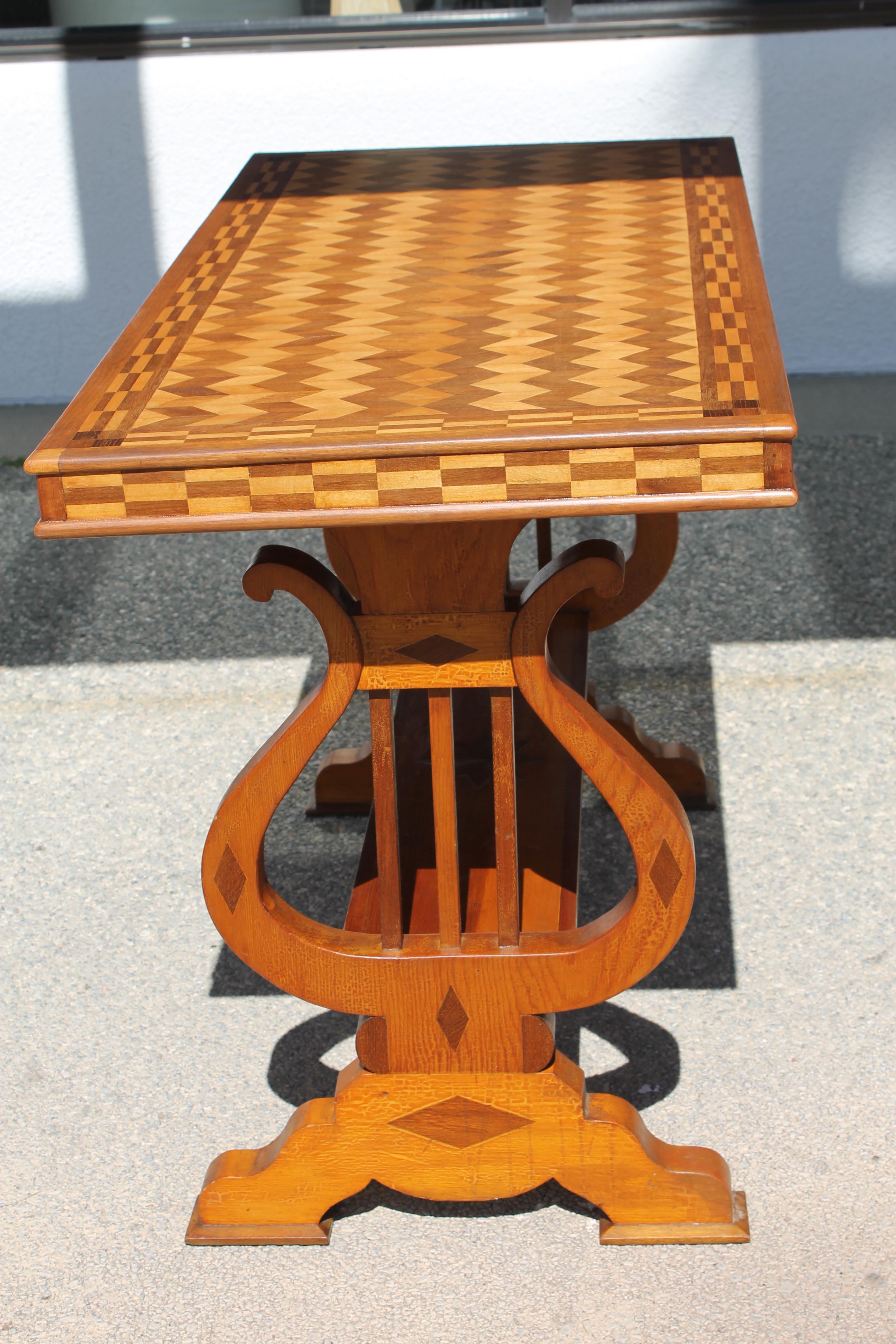 harp coffee table