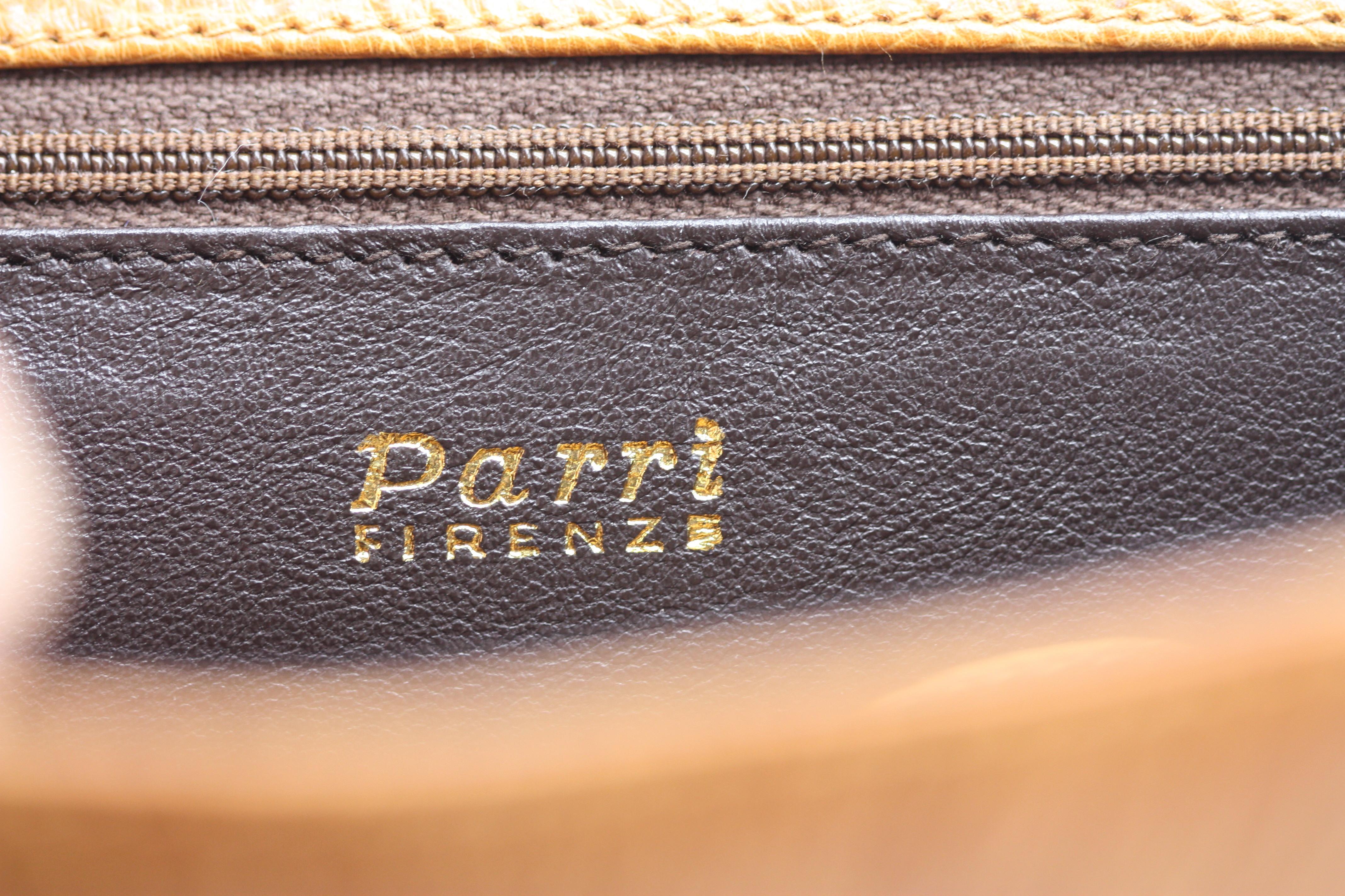 Parri Firenze Hellbraune Straußenhaut Clutch im Angebot 3