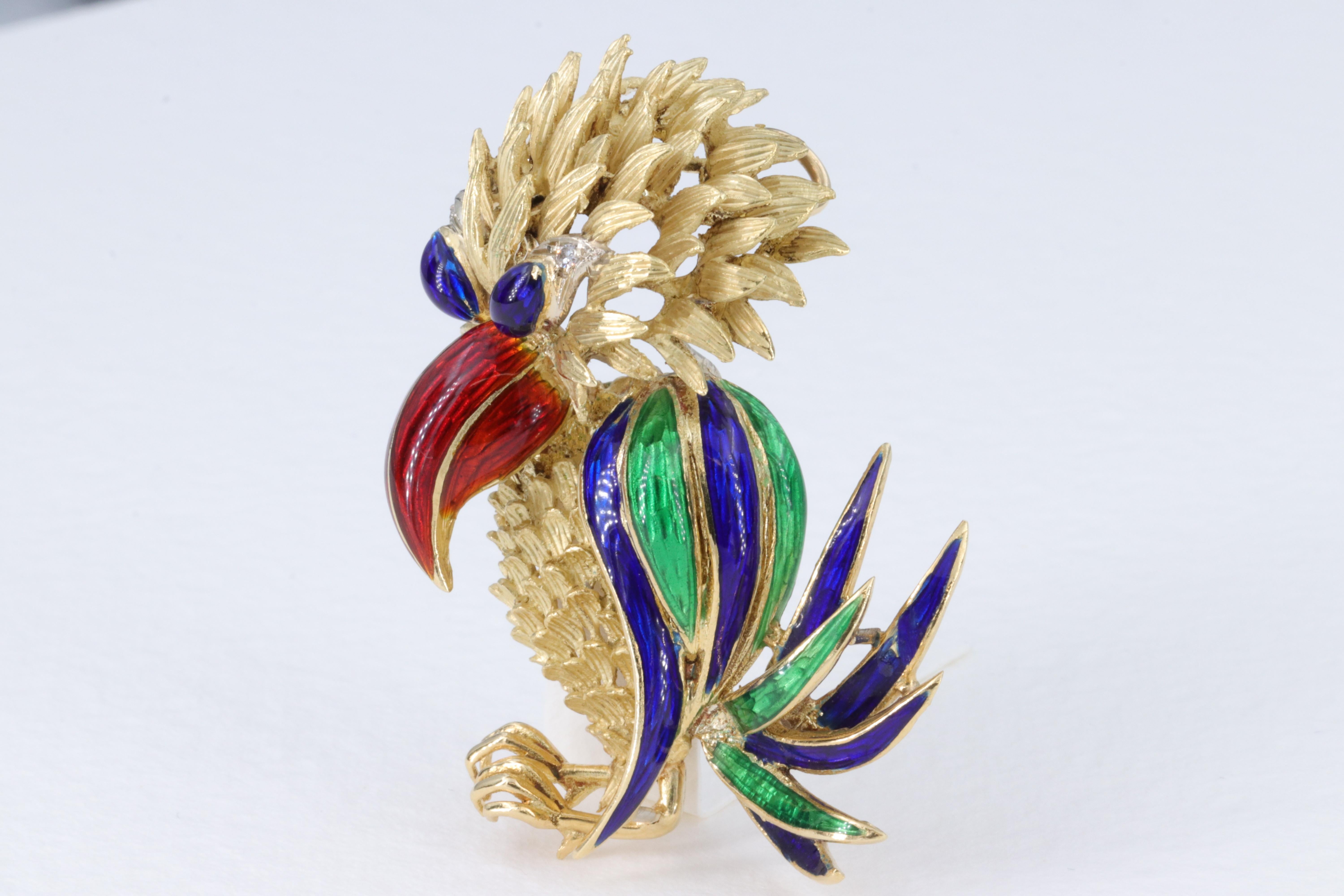 Parrot Bird Pendant in 18 Karat Yellow Gold, Diamonds and Blue & Green Enamel In Good Condition For Sale In Tampa, FL