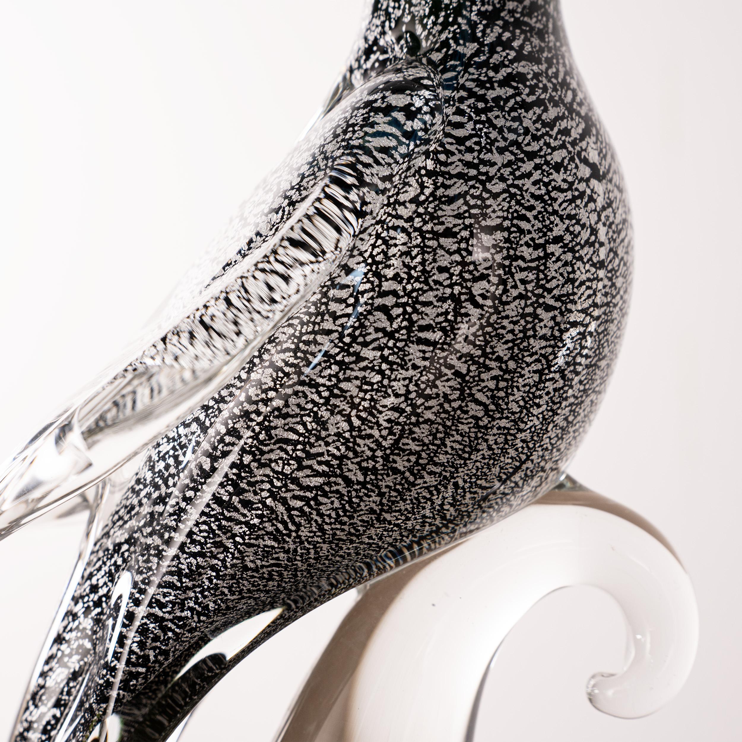 XX secolo Pappagallo Scultura in vetro di Murano, foglia d'argento verde scuro Formia Venezia in vendita