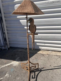 Lampadaire Perroquet Par Mario Lopez Torres