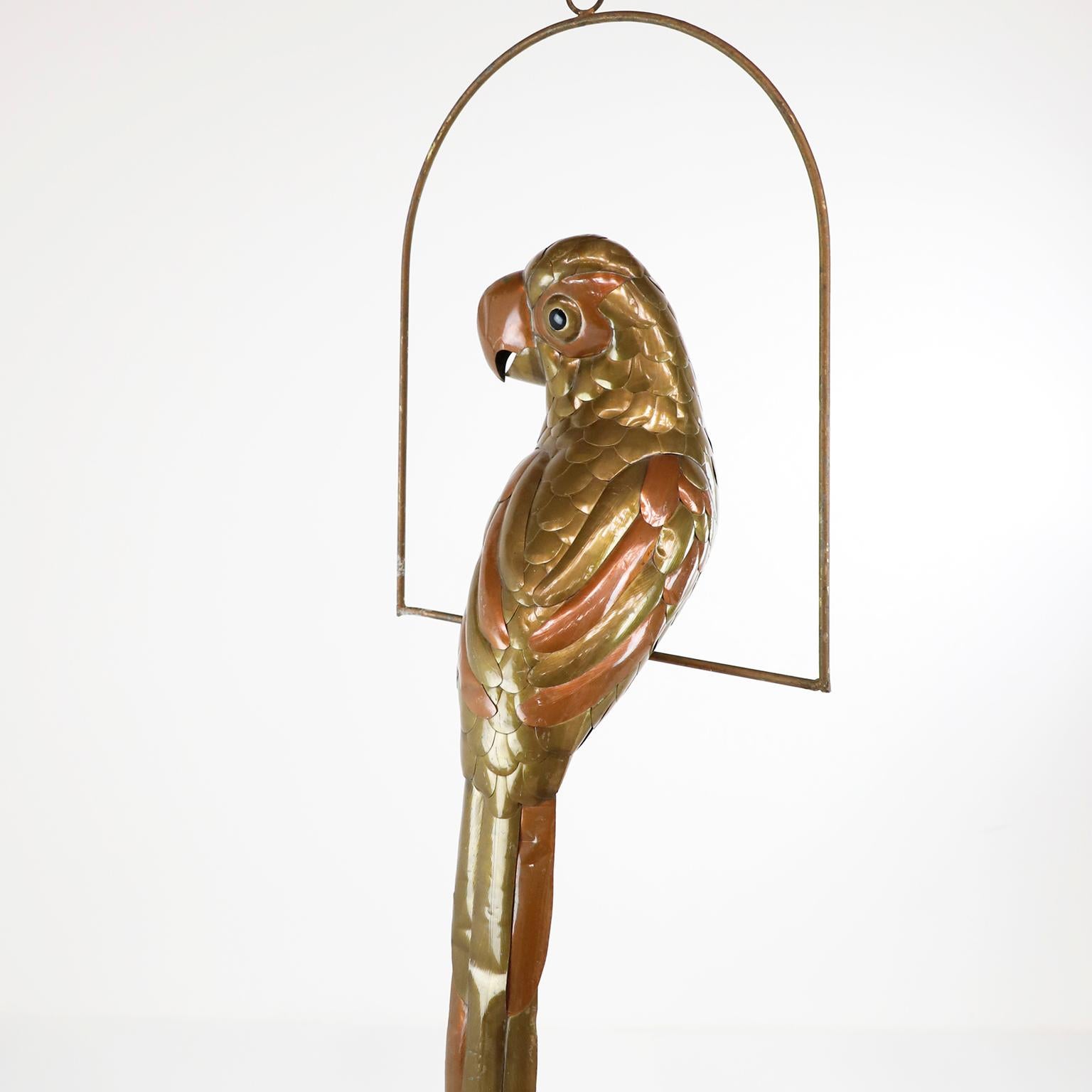 Mid-Century Modern Sculpture de perroquet de Sergio Bustamante en vente