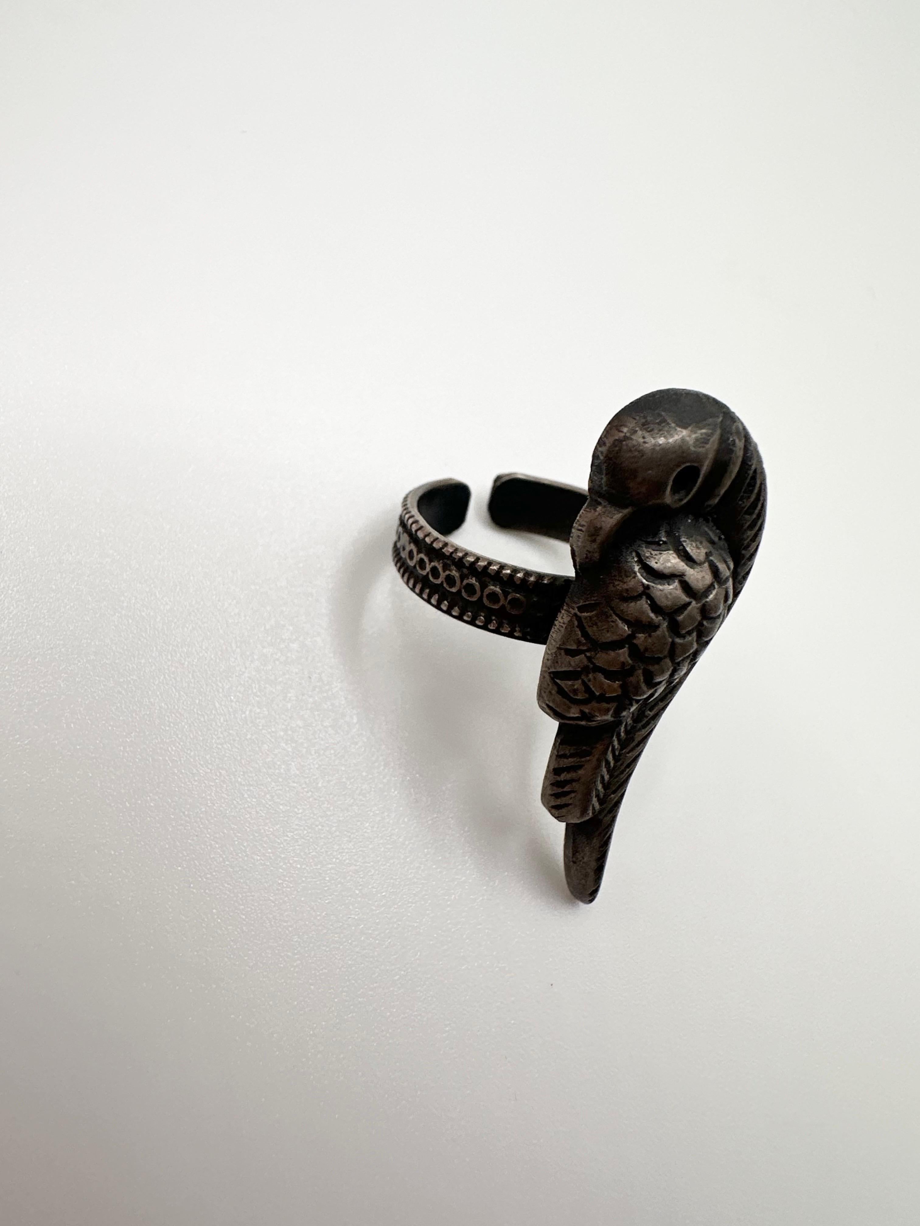 Vintage Parrot ring in silver 925 (stamped) in size 6 but can fit most as it has opening on the back

*Item will come with a beautiful packaging and certificate of authenticity from laboratory in your name. 

**All items leave our premises with a