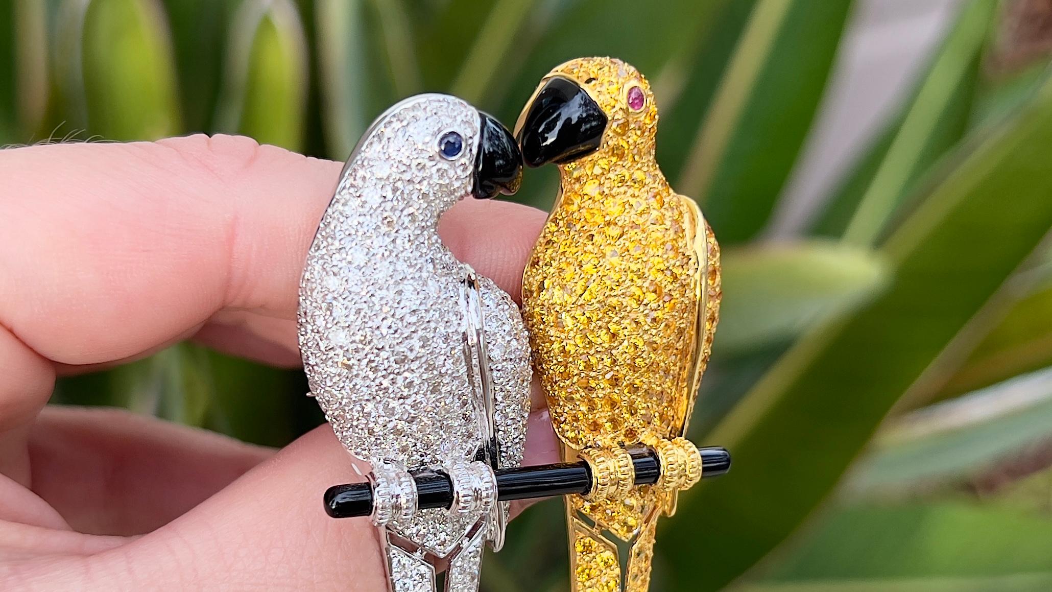 Artisan Parrots Brooch Canary and White Diamonds 29 Carats Total 18k Gold