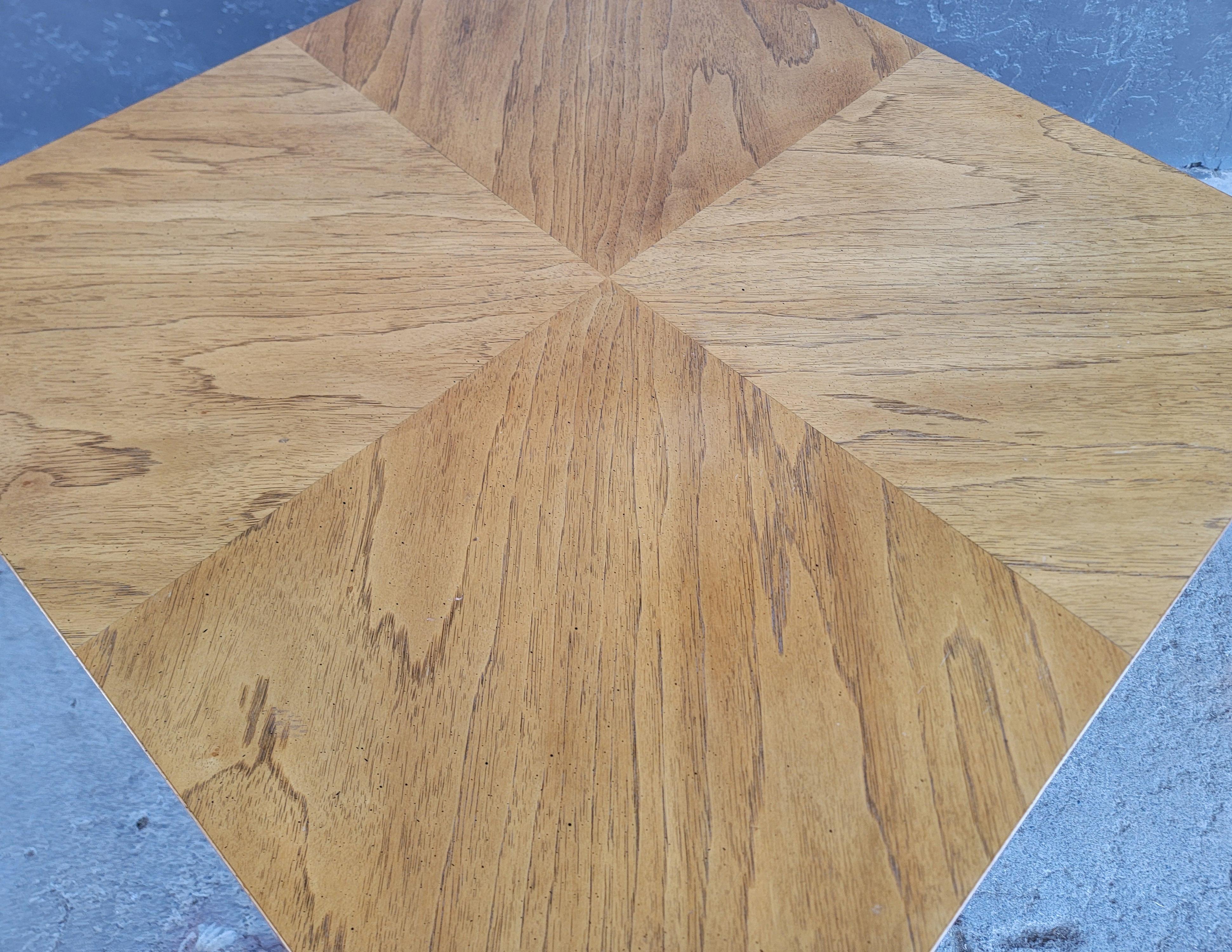 Quercia Tavolino quadrato Parsons Maniero di Milo Baughman in vendita