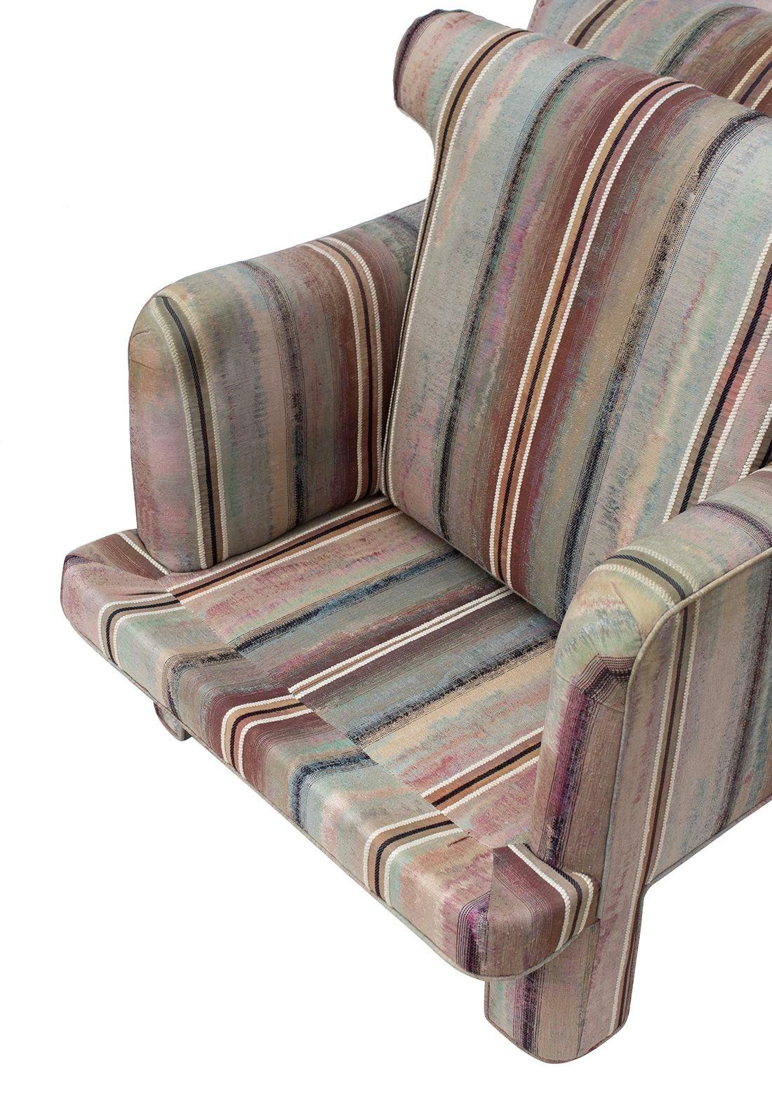 Poltrona in stile Parsons con ottomana in vendita 3